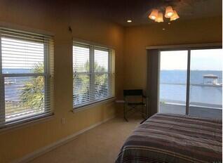 4881 Soundside Drive Gulf Breeze FL 32563