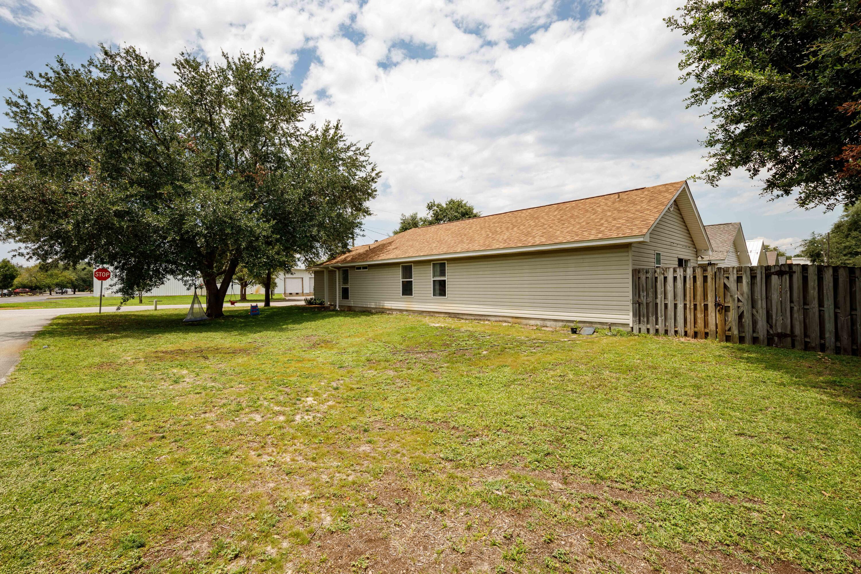 14 2nd Street Shalimar FL 32579