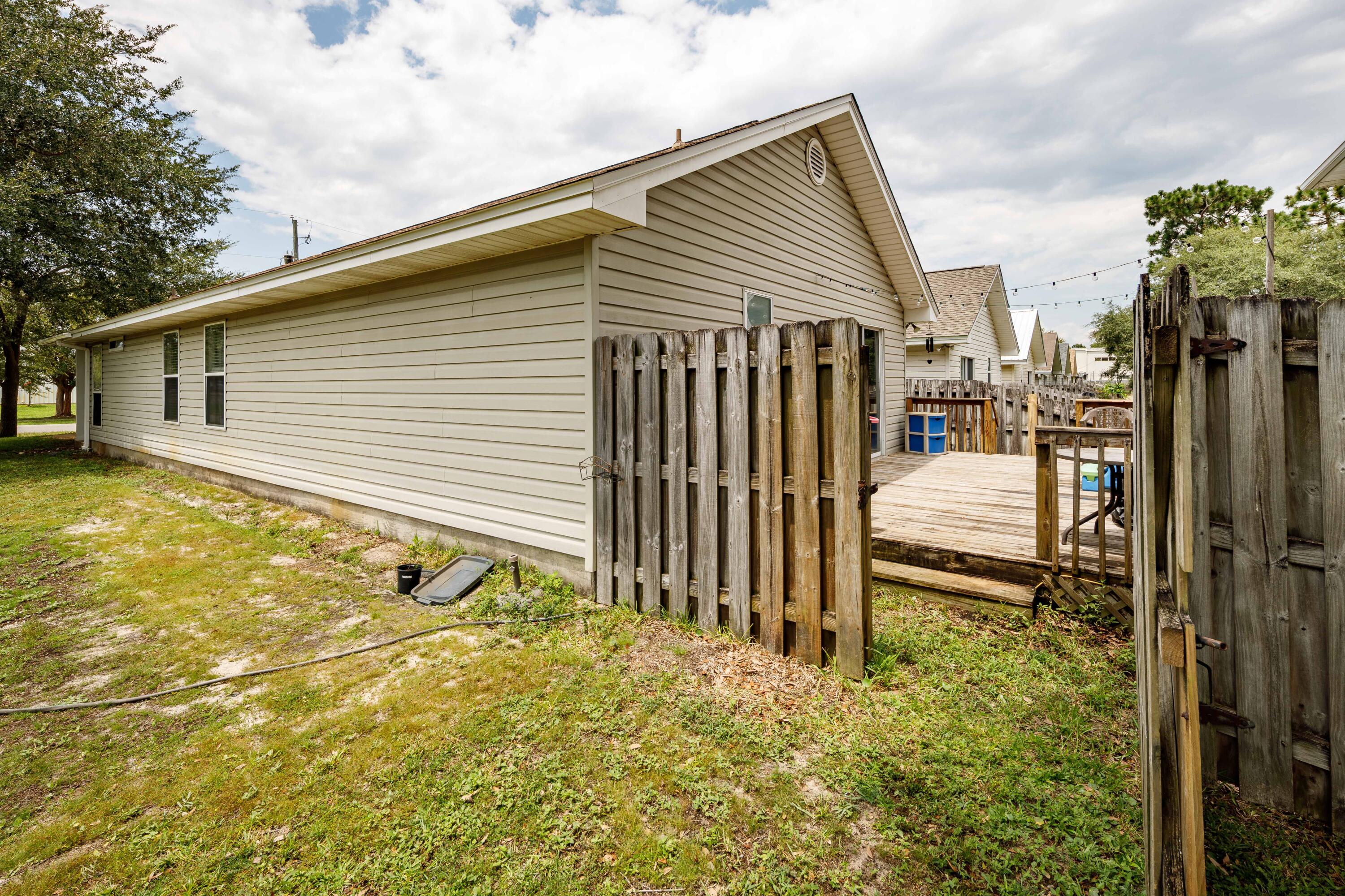 14 2nd Street Shalimar FL 32579