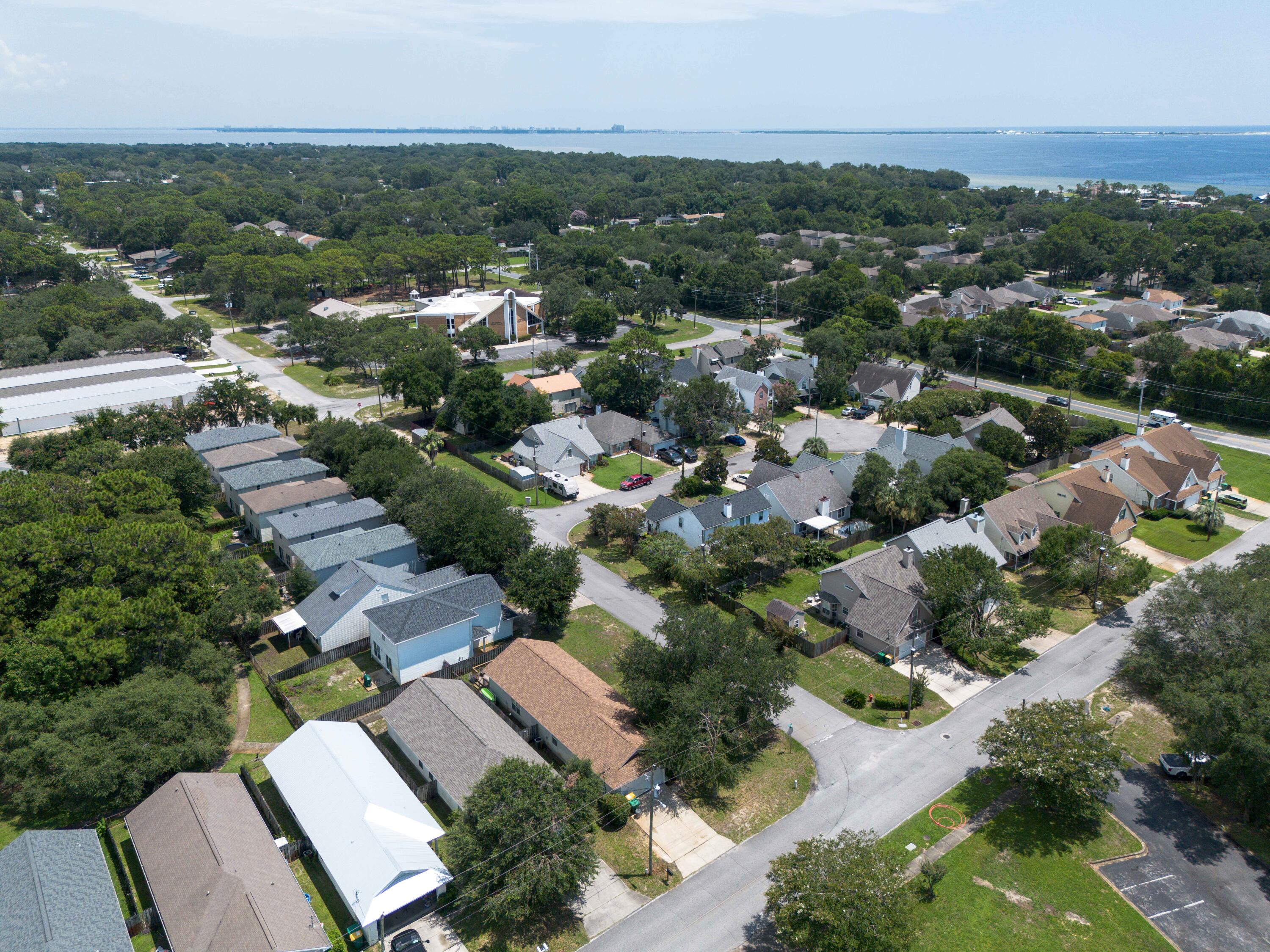 14 2nd Street Shalimar FL 32579