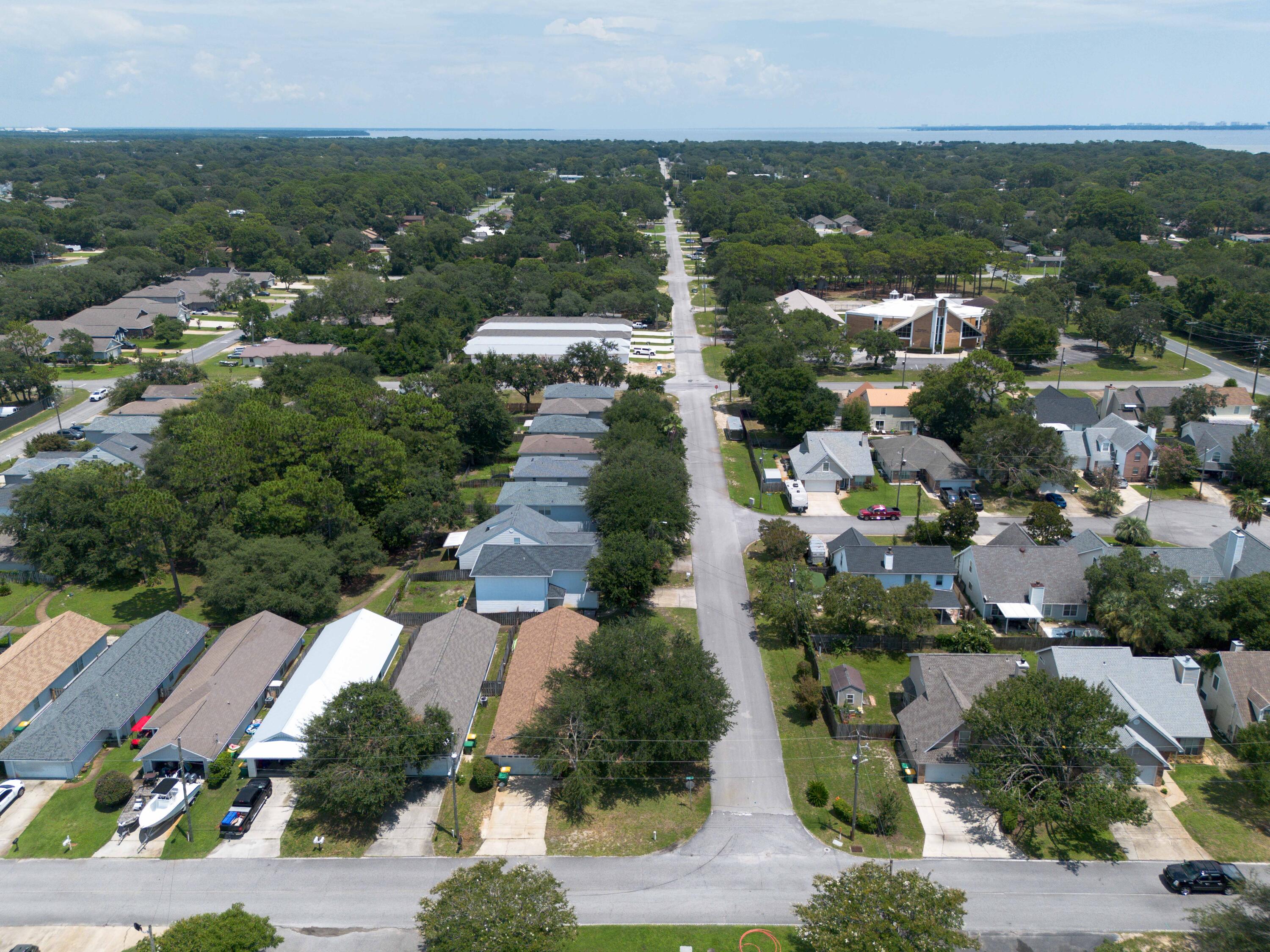14 2nd Street Shalimar FL 32579