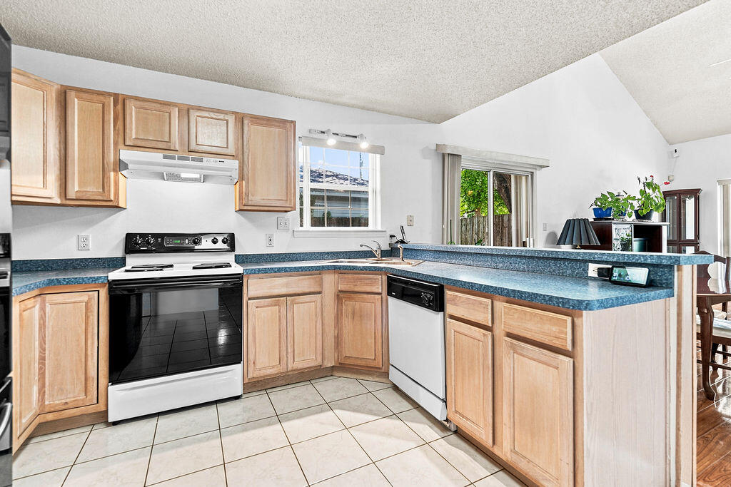 974 Pacific Silver Court Fort Walton Beach FL 32547