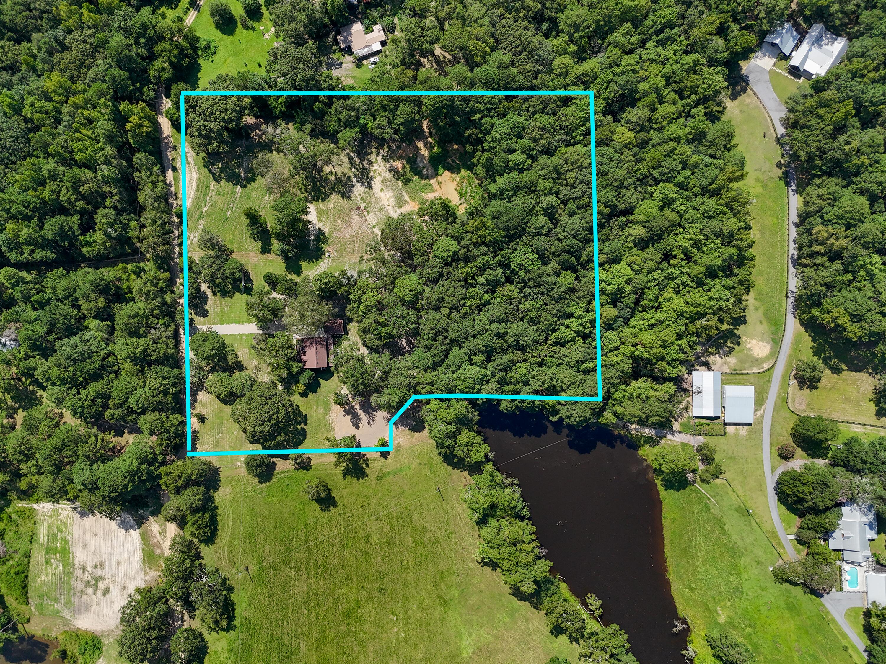 260 Wit's End Lane Defuniak Springs FL 32435