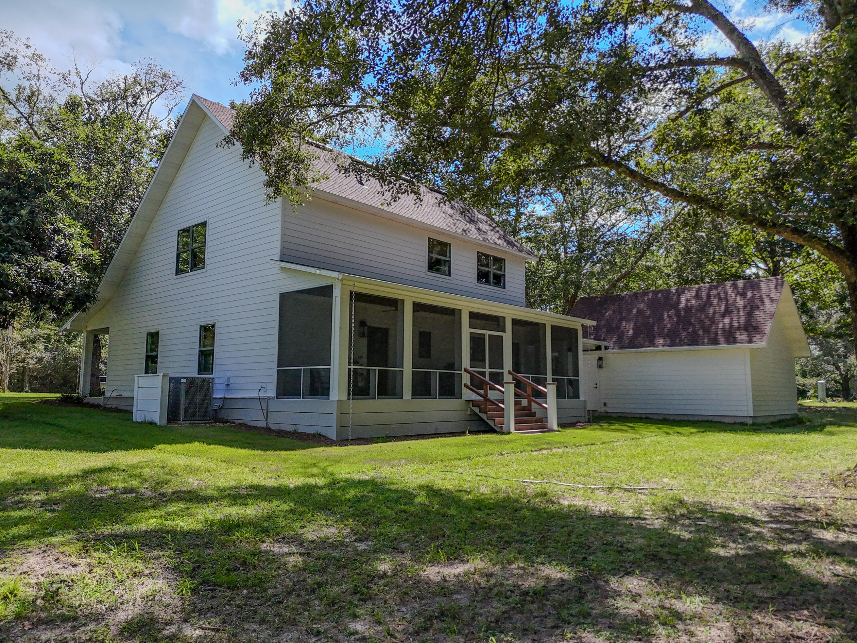 260 Wit's End Lane Defuniak Springs FL 32435
