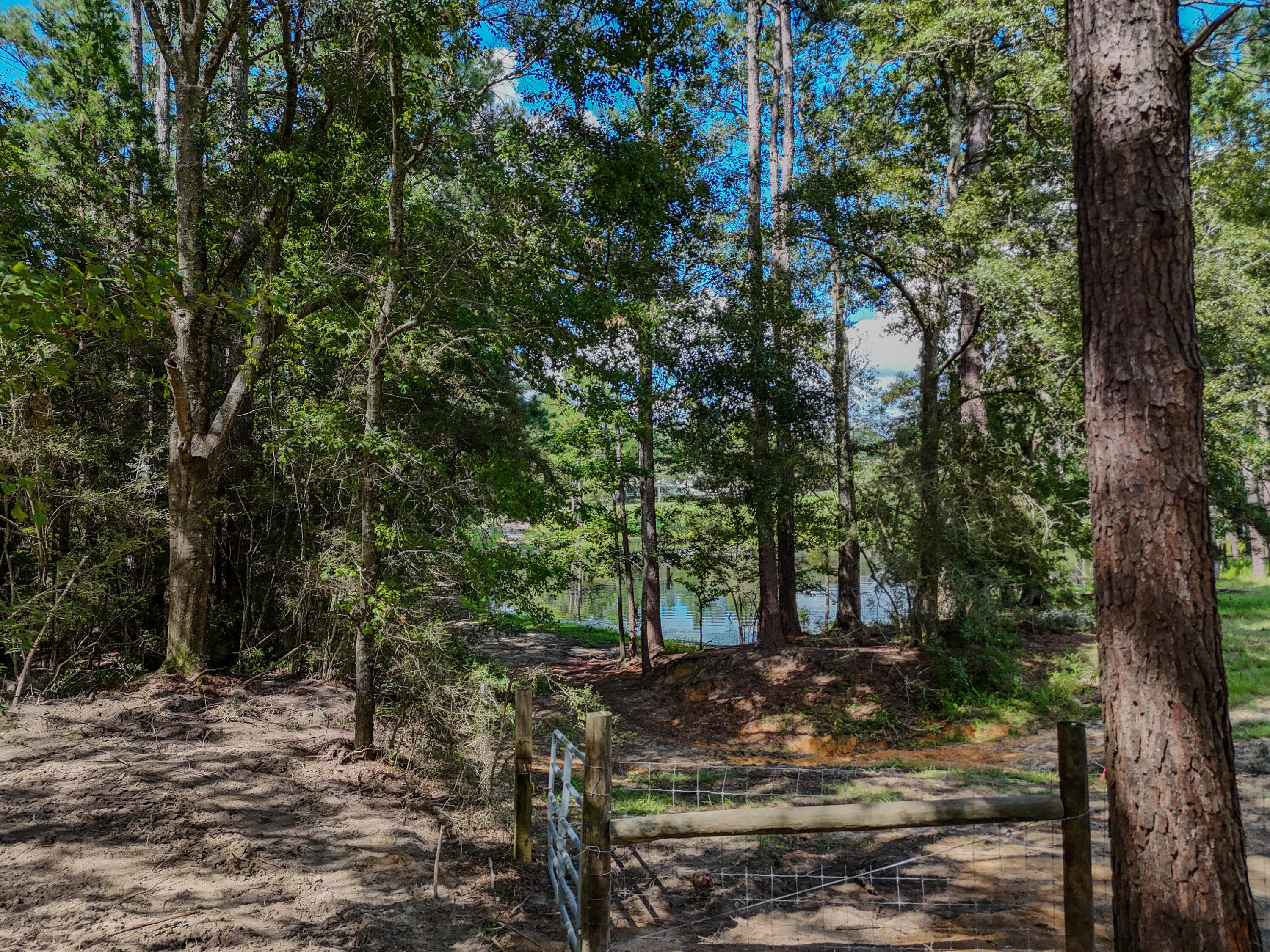 260 Wit's End Lane Defuniak Springs FL 32435