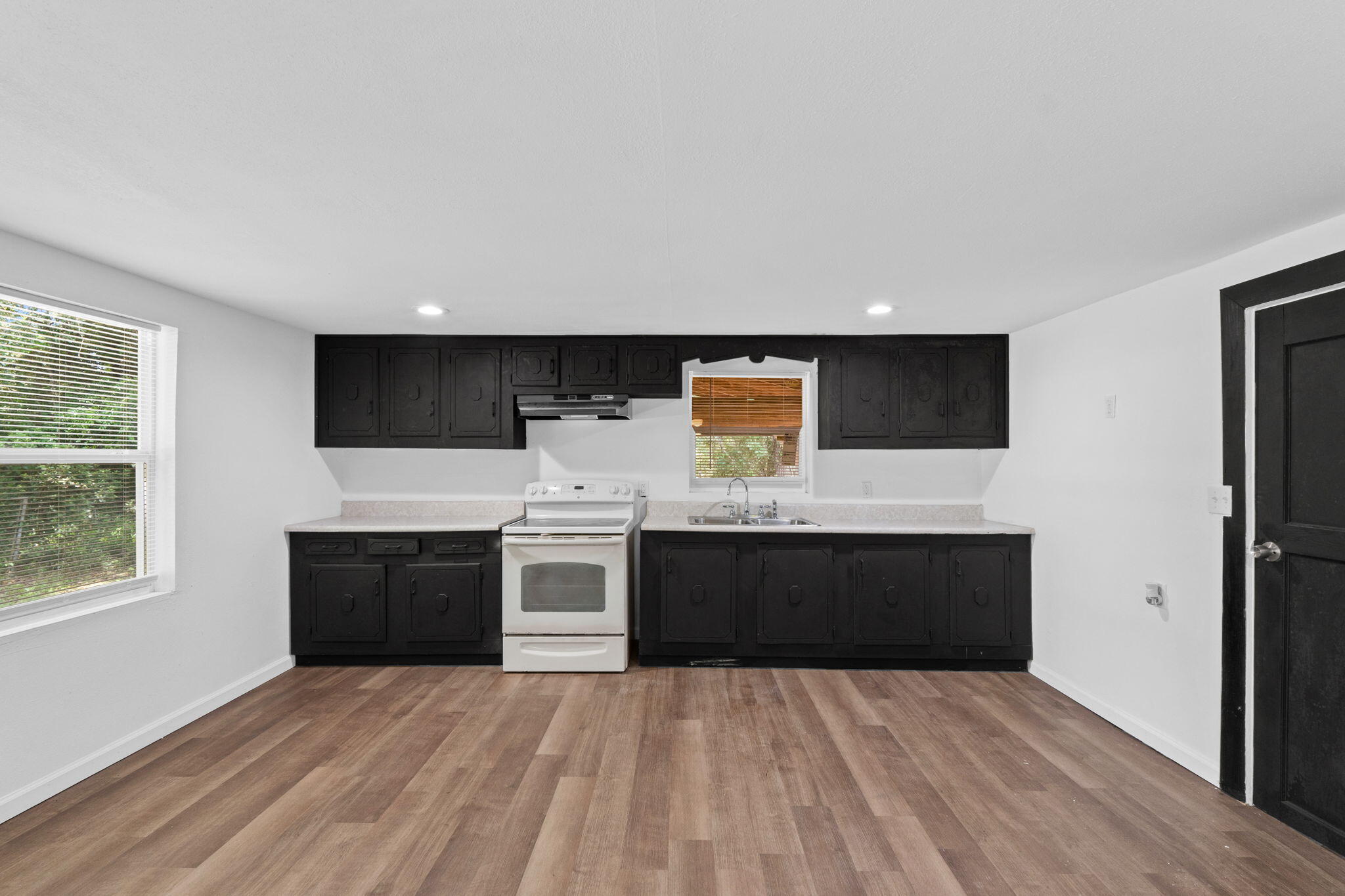 668 Wrights Creek Road Caryville FL 32427