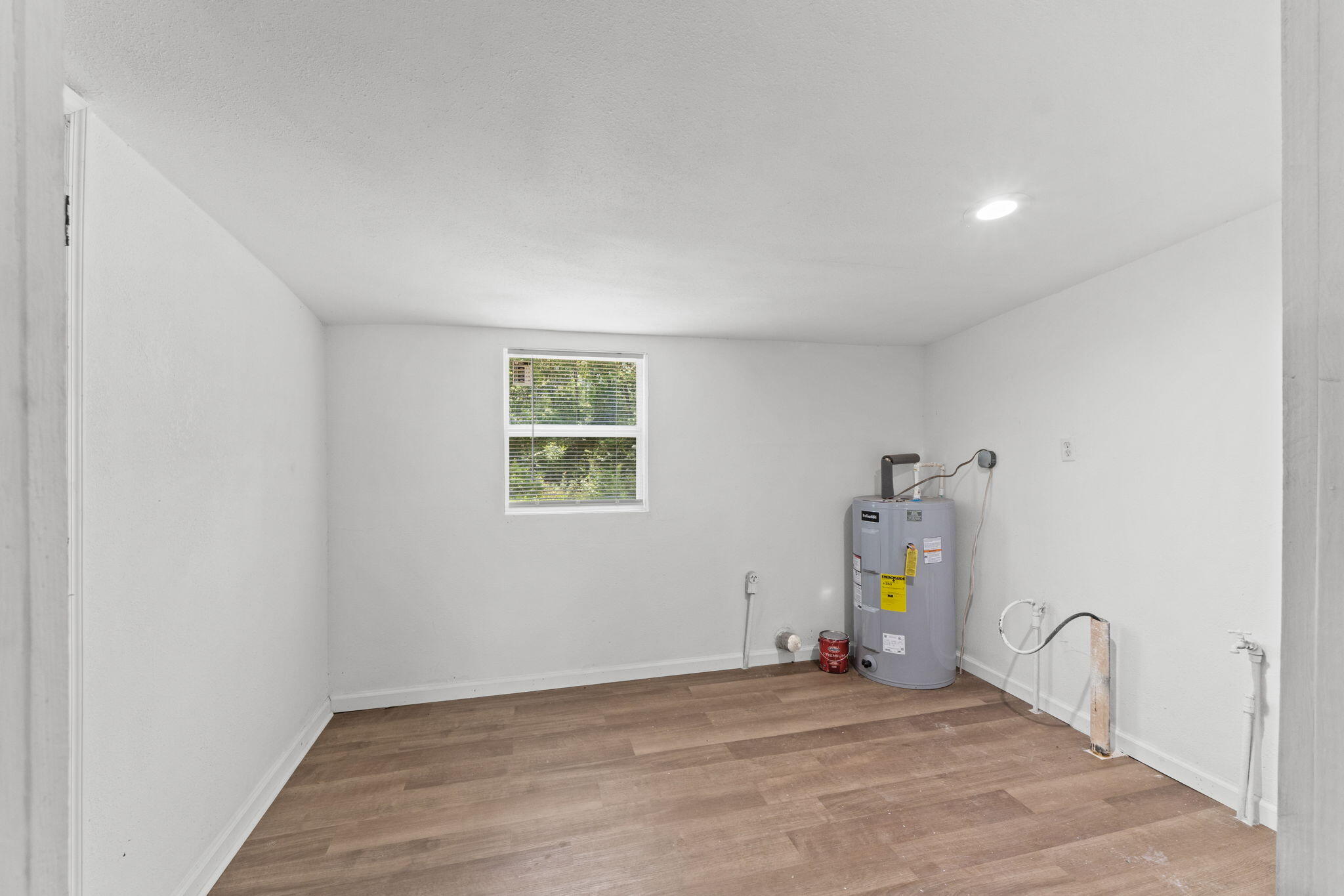 668 Wrights Creek Road Caryville FL 32427