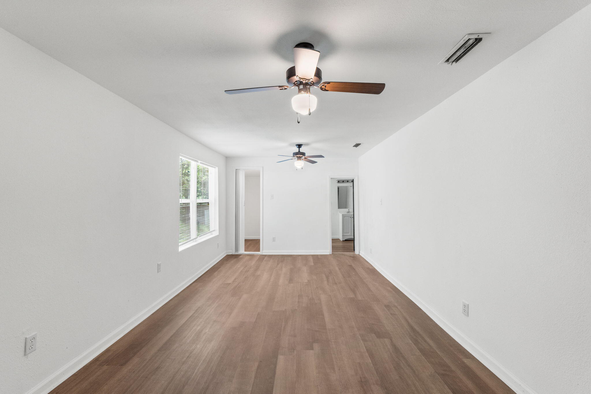 668 Wrights Creek Road Caryville FL 32427