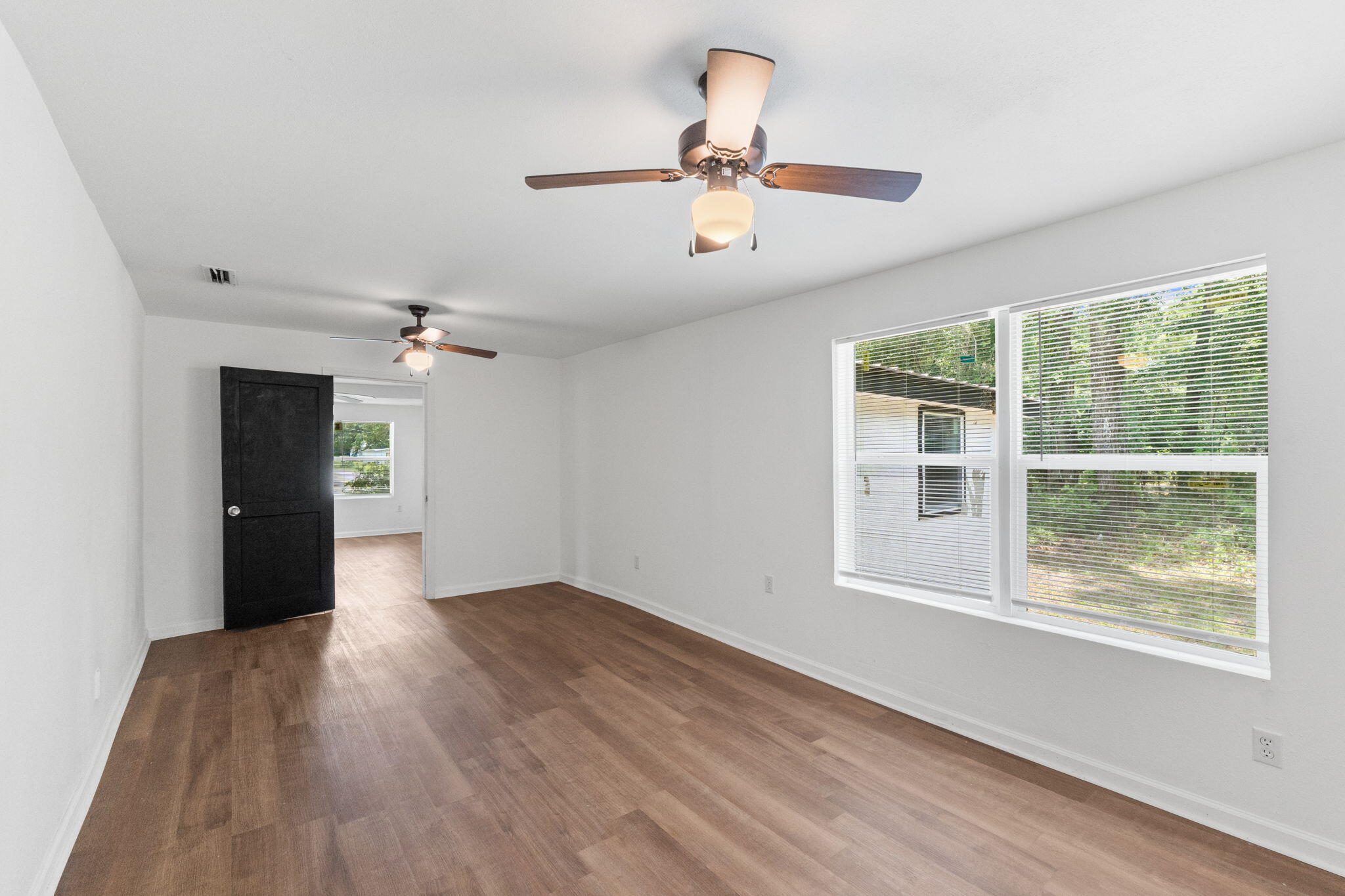 668 Wrights Creek Road Caryville FL 32427