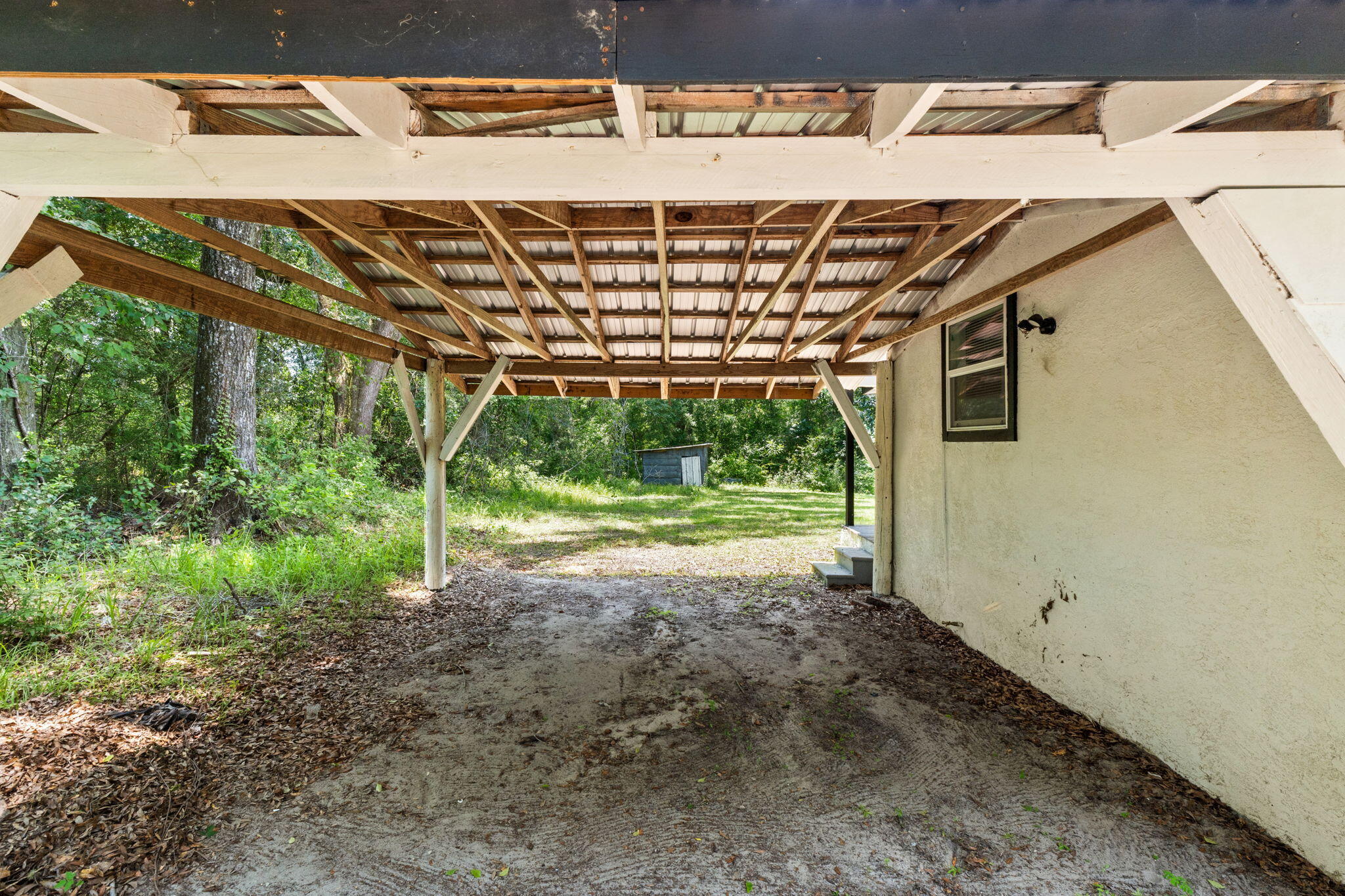 668 Wrights Creek Road Caryville FL 32427