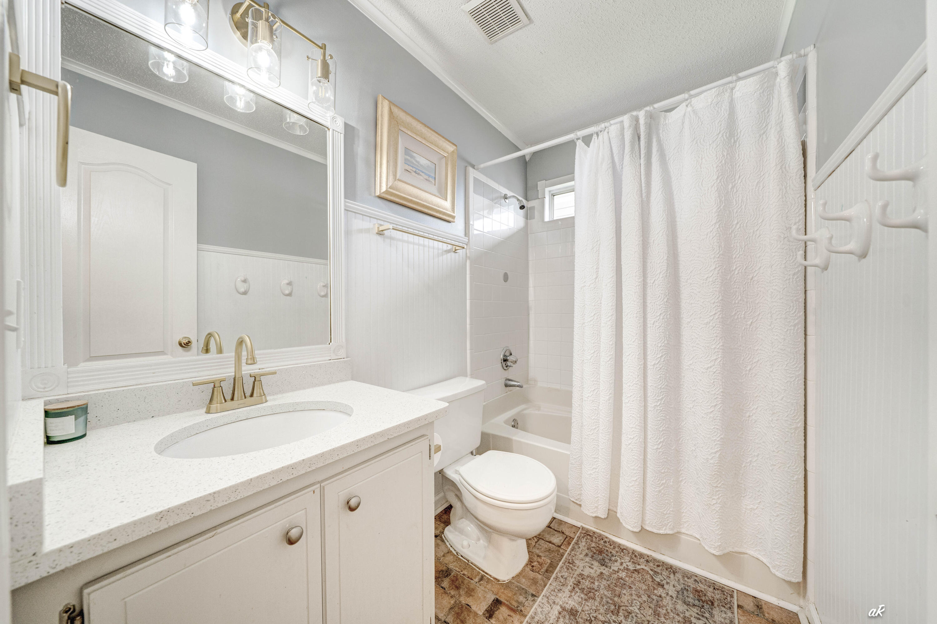 107 Saratoga Place Lynn Haven FL 32444