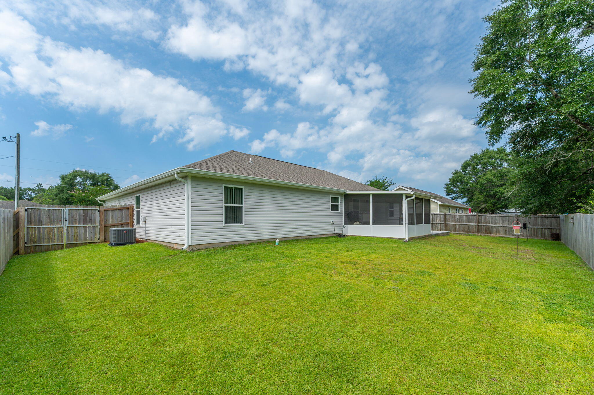 1154 Oakwood Lakes Boulevard Defuniak Springs FL 32433