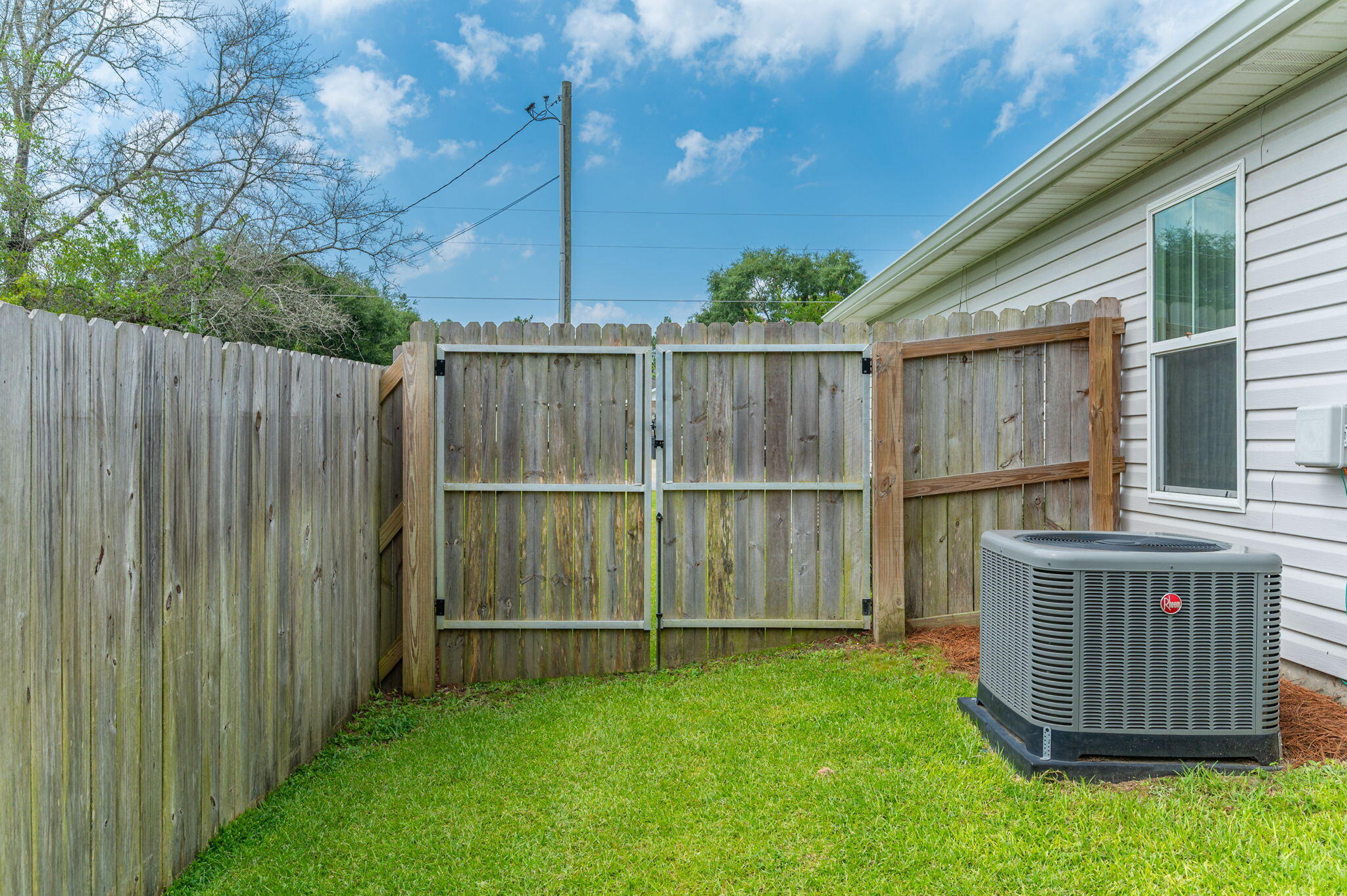 1154 Oakwood Lakes Boulevard Defuniak Springs FL 32433