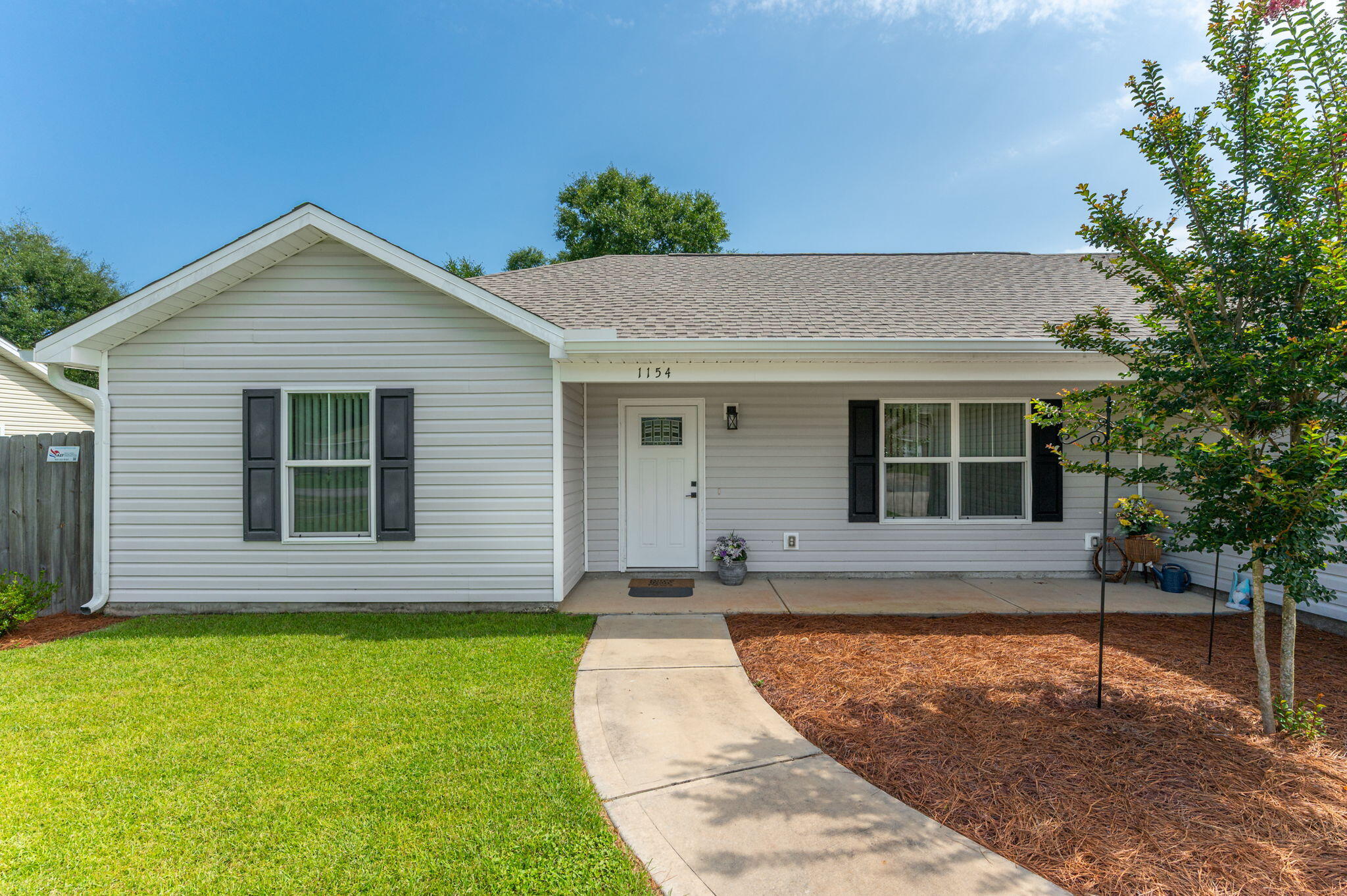 1154 Oakwood Lakes Boulevard Defuniak Springs FL 32433