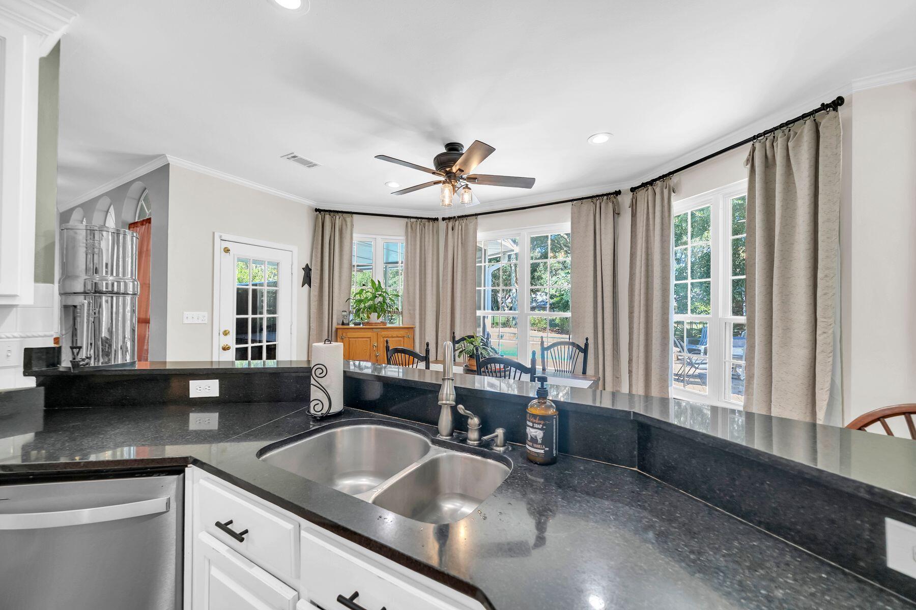 4423 Windlake Drive Niceville FL 32578
