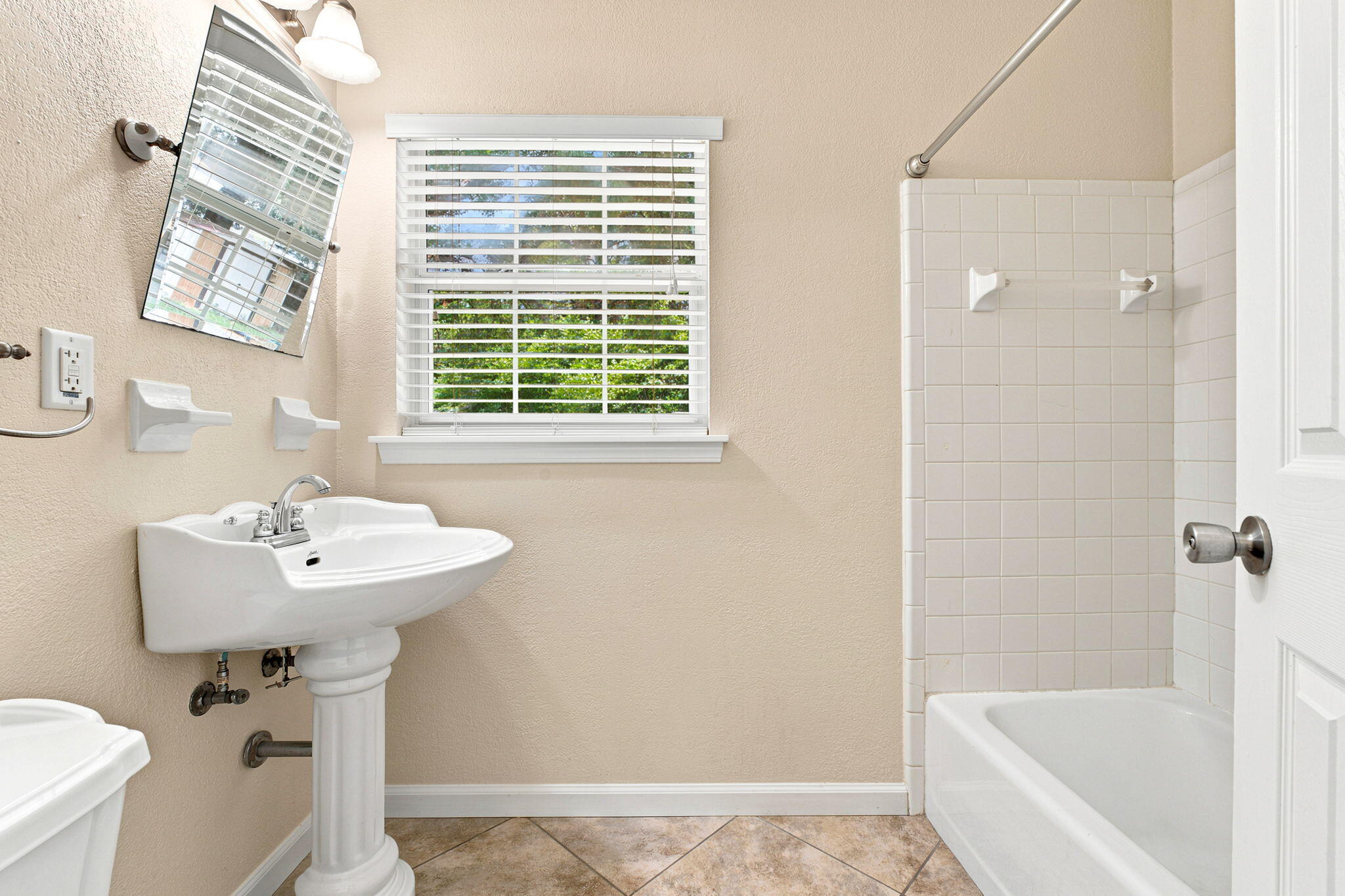 73 7th Avenue Shalimar FL 32579