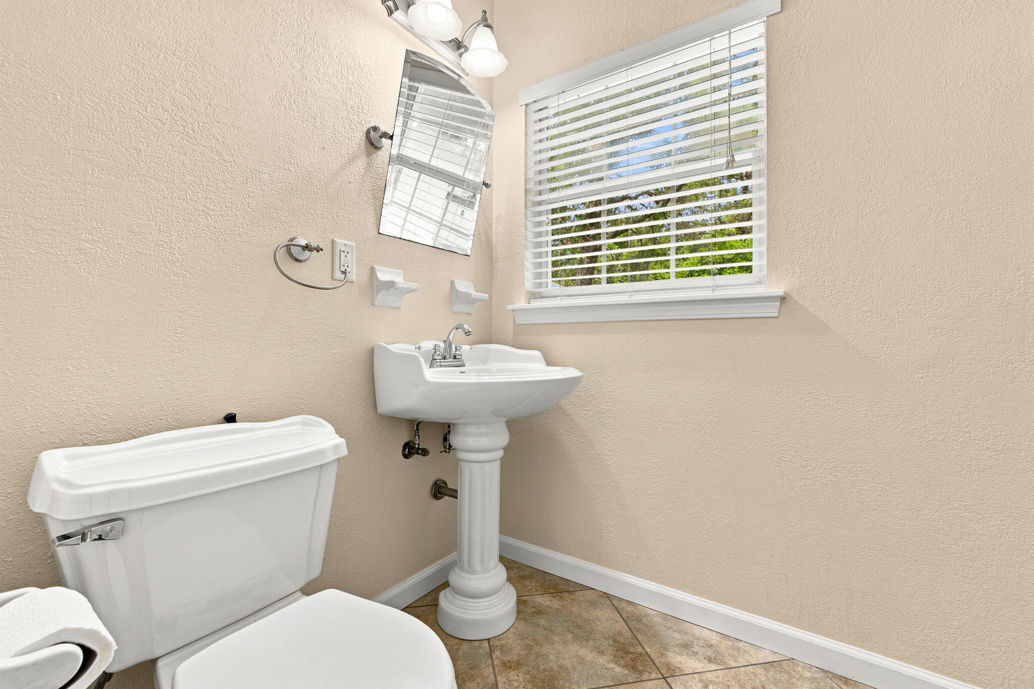 73 7th Avenue Shalimar FL 32579