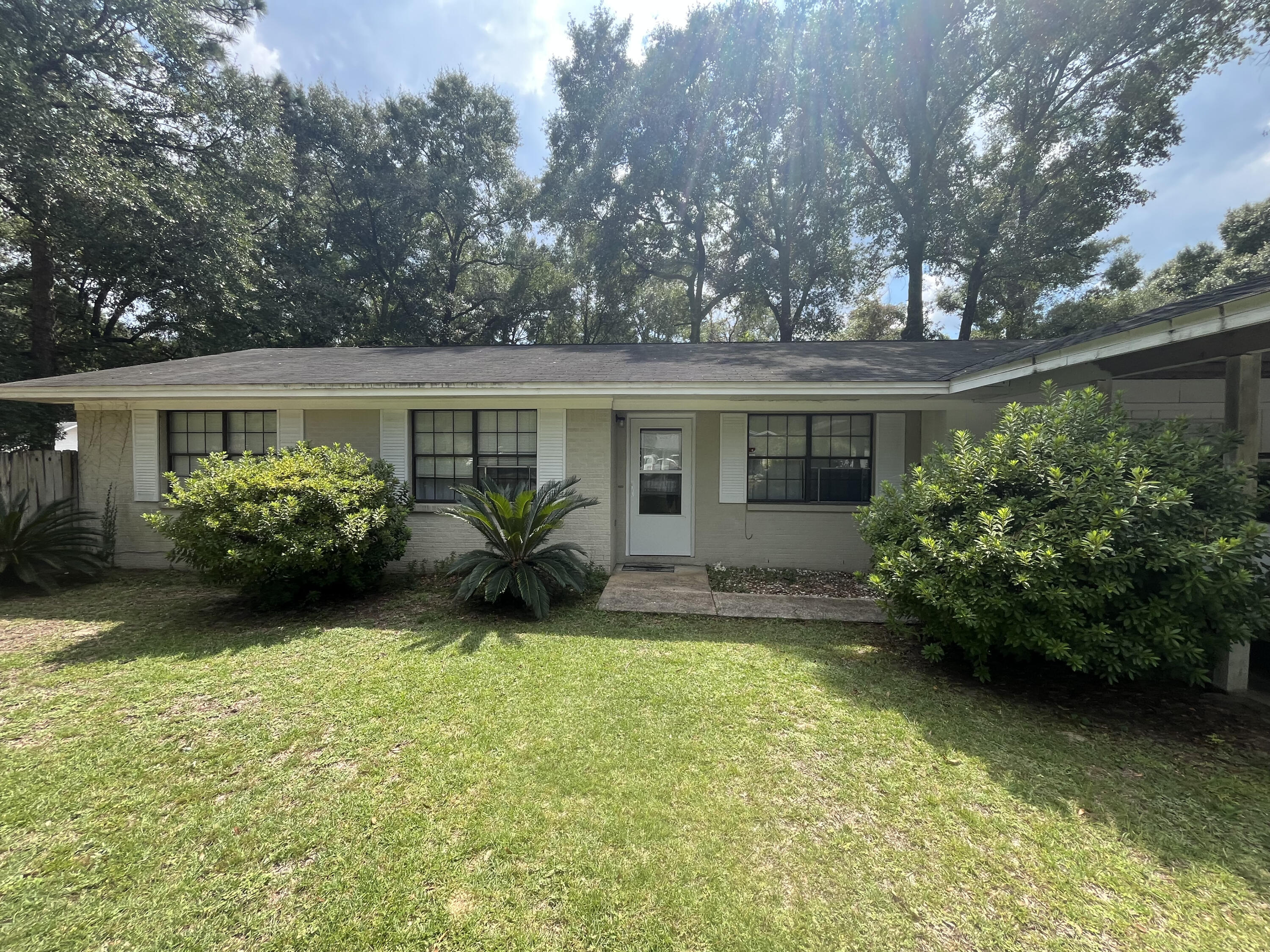 301 Springwood Circle Crestview FL 32536