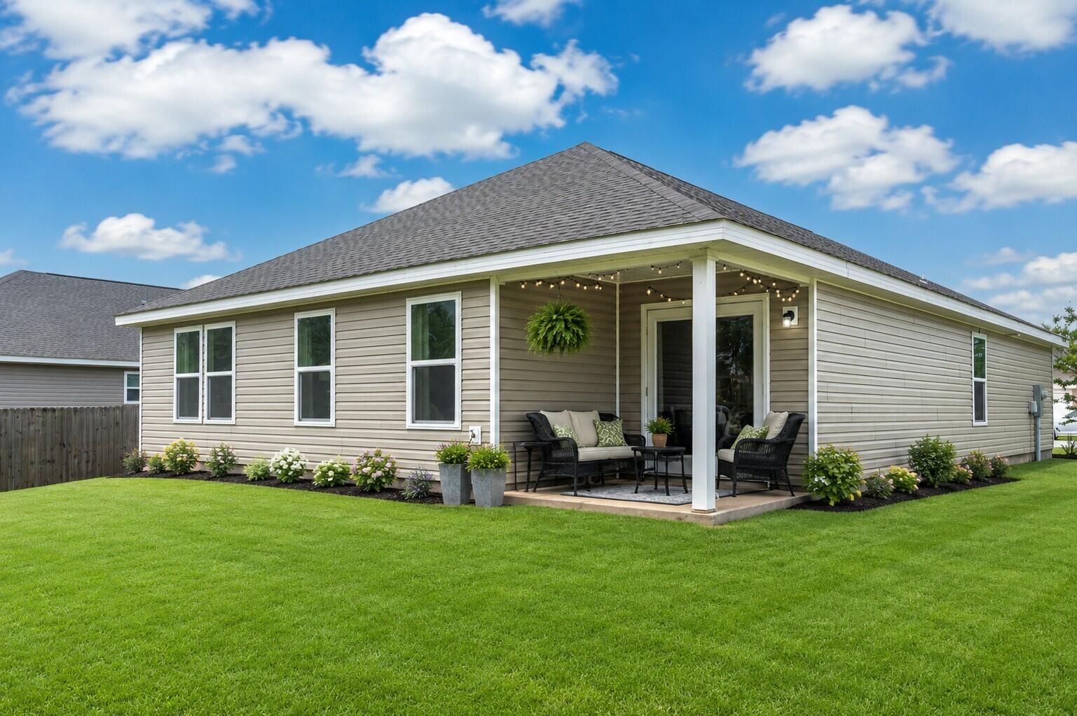 170 Mikaela Avenue Defuniak Springs FL 32433