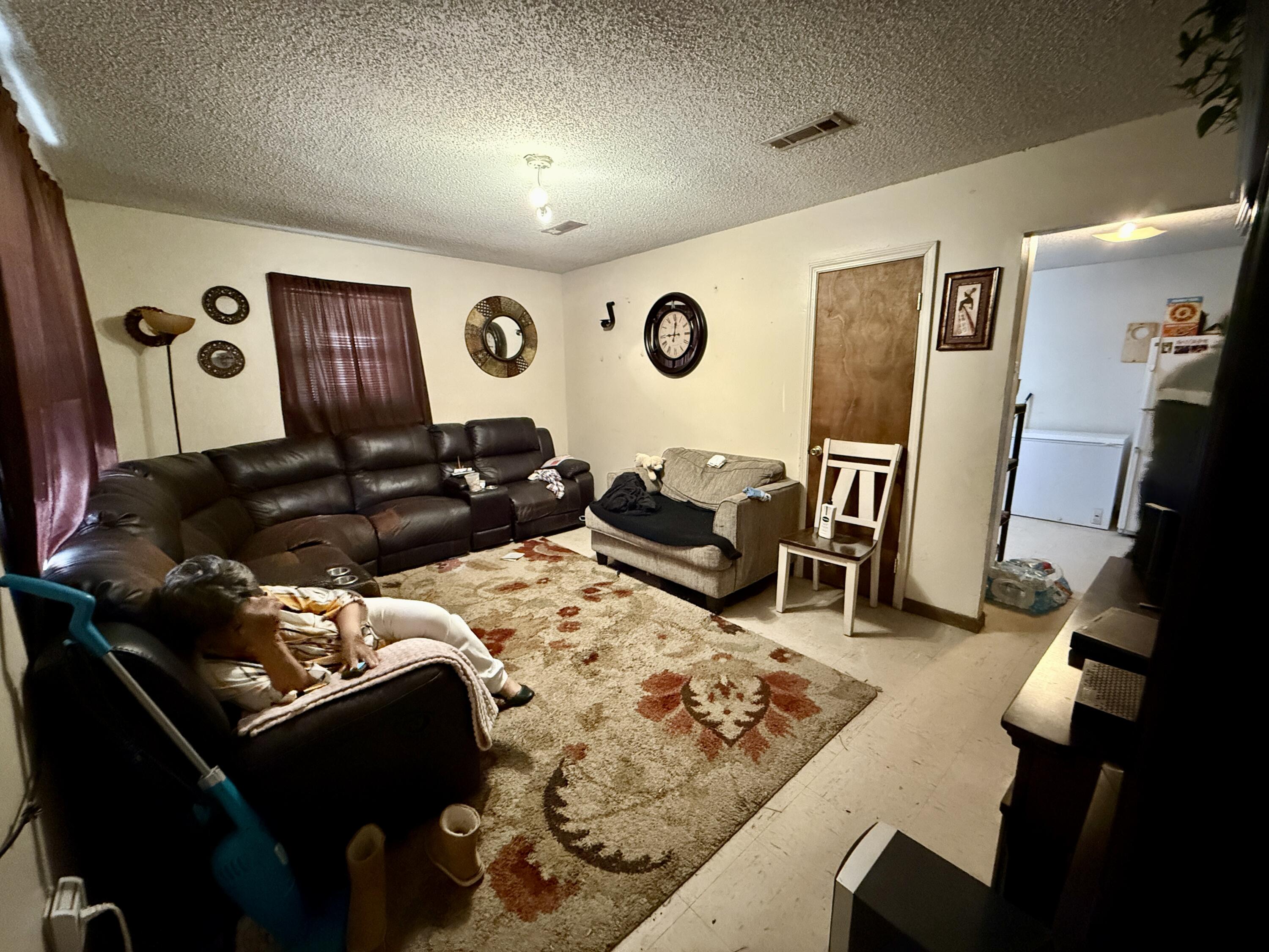 71 Constitution Avenue Defuniak Springs FL 32433