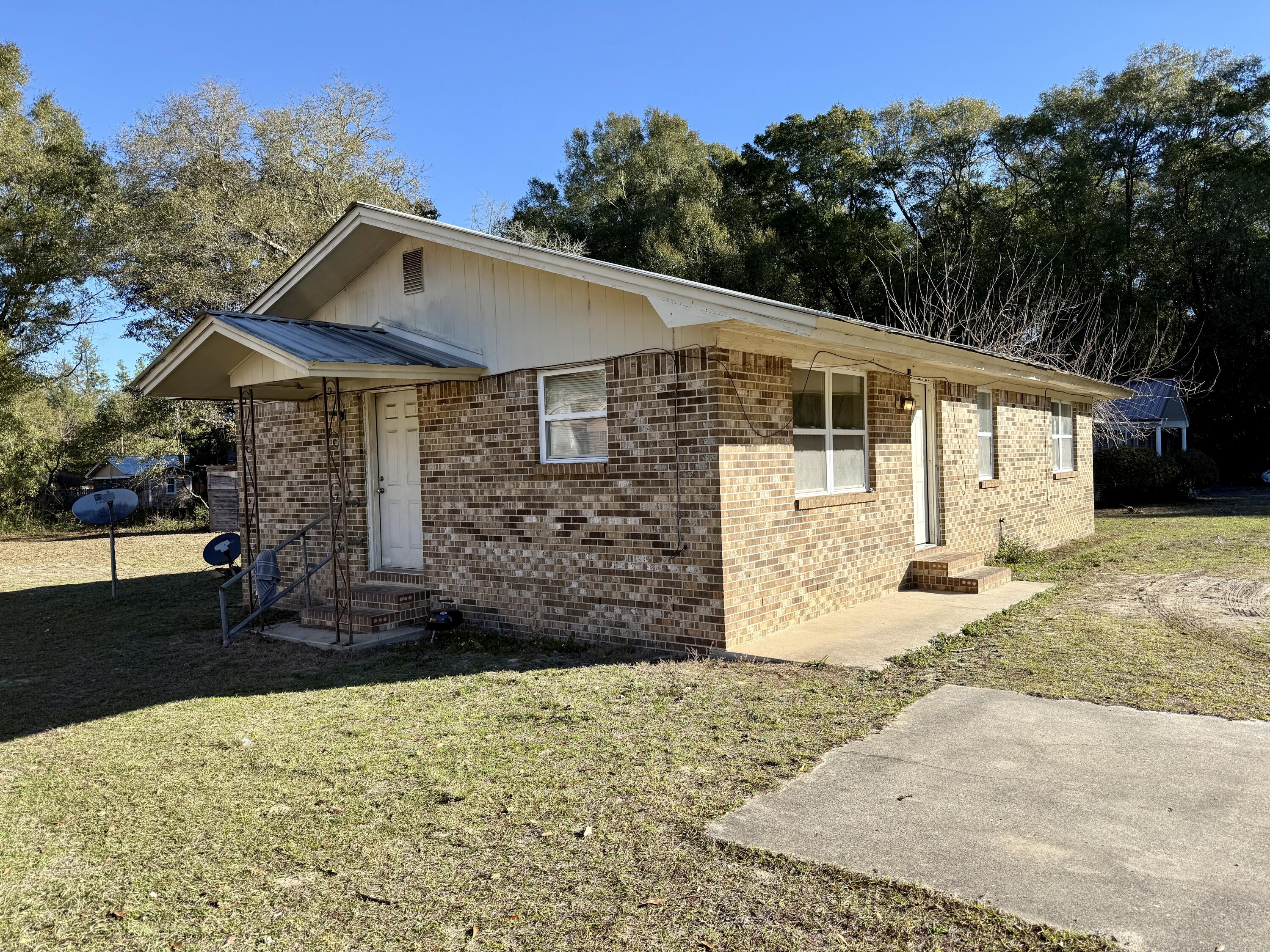 71 Constitution Avenue Defuniak Springs FL 32433