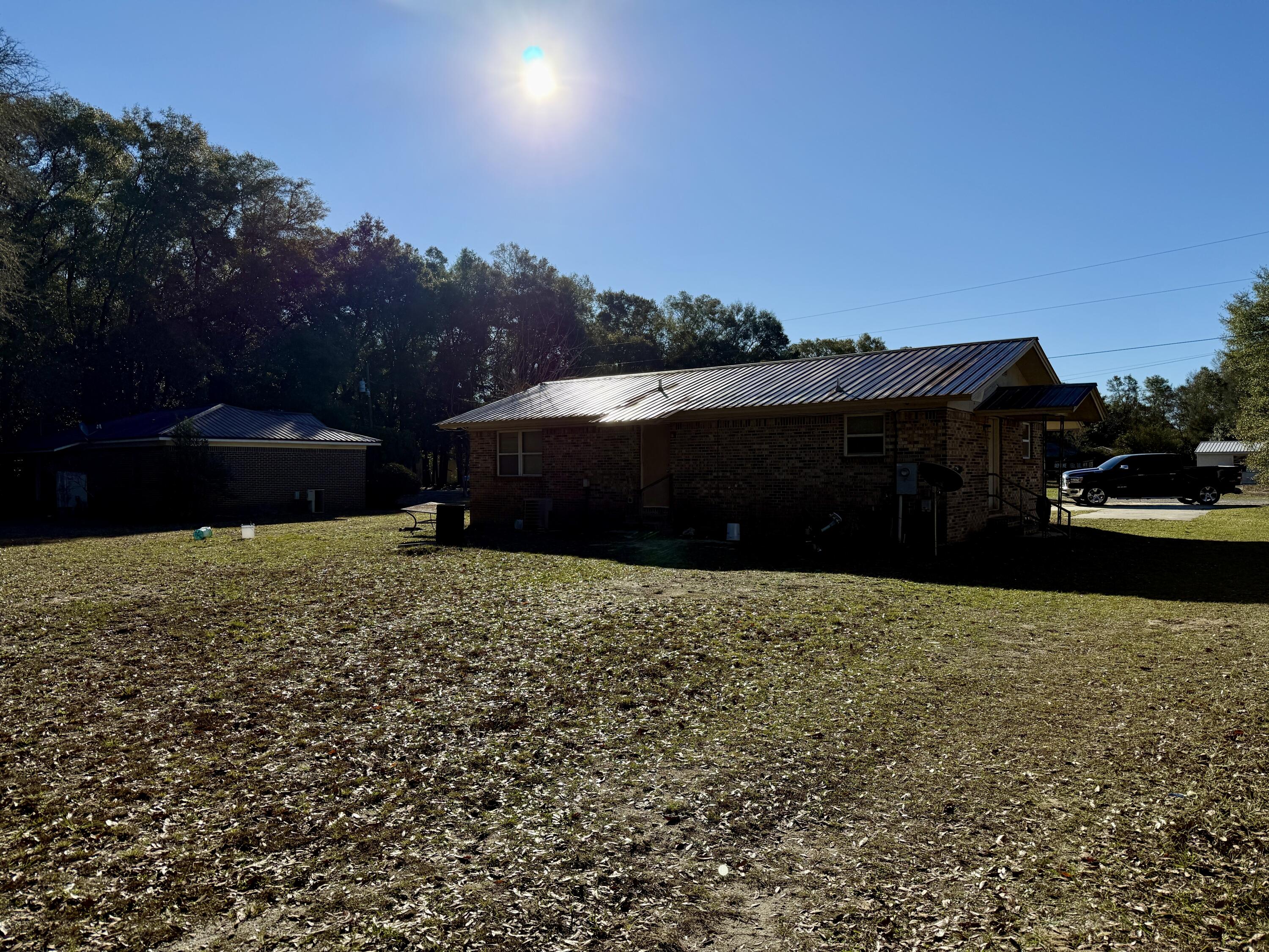 71 Constitution Avenue Defuniak Springs FL 32433