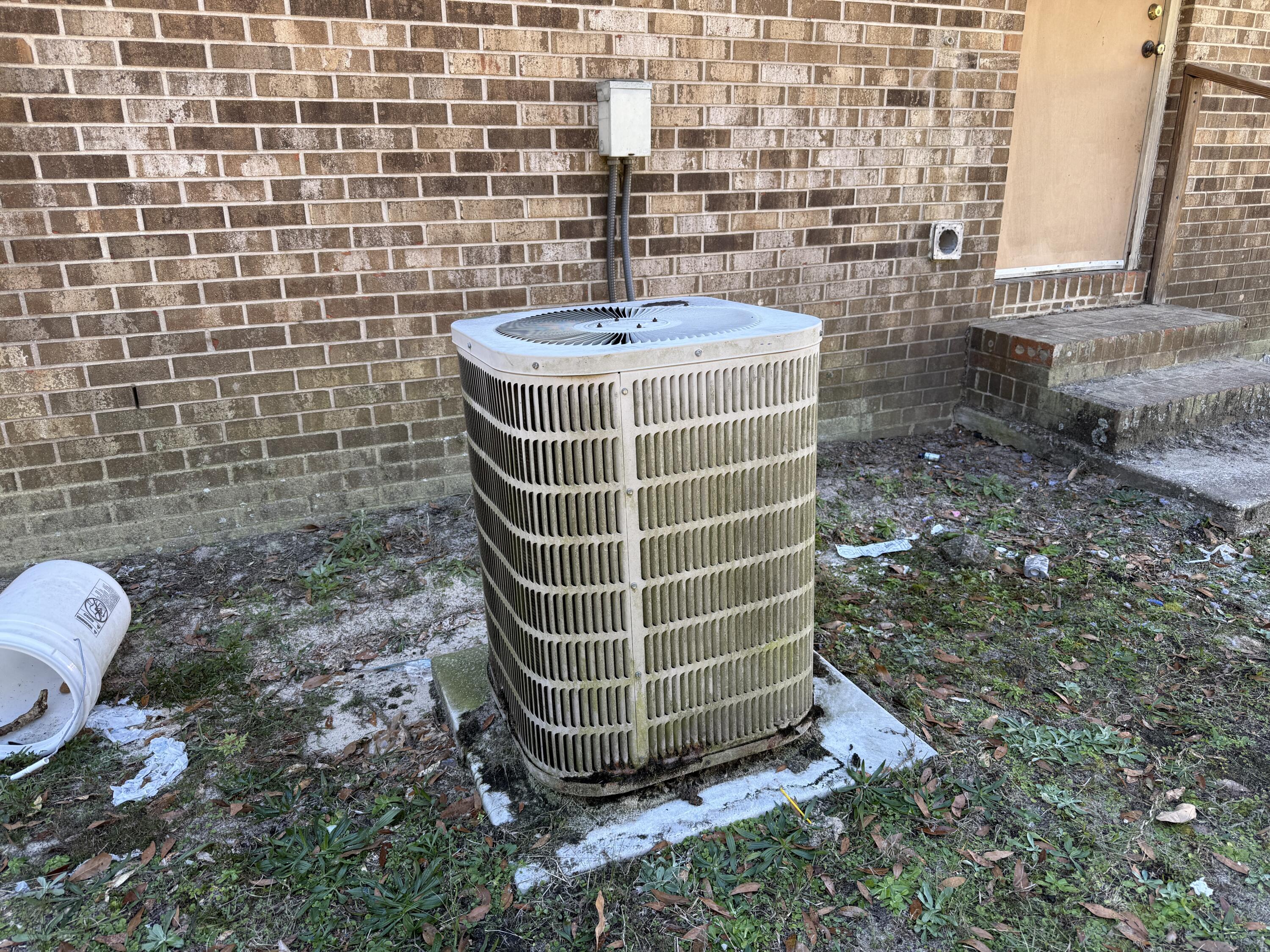 71 Constitution Avenue Defuniak Springs FL 32433