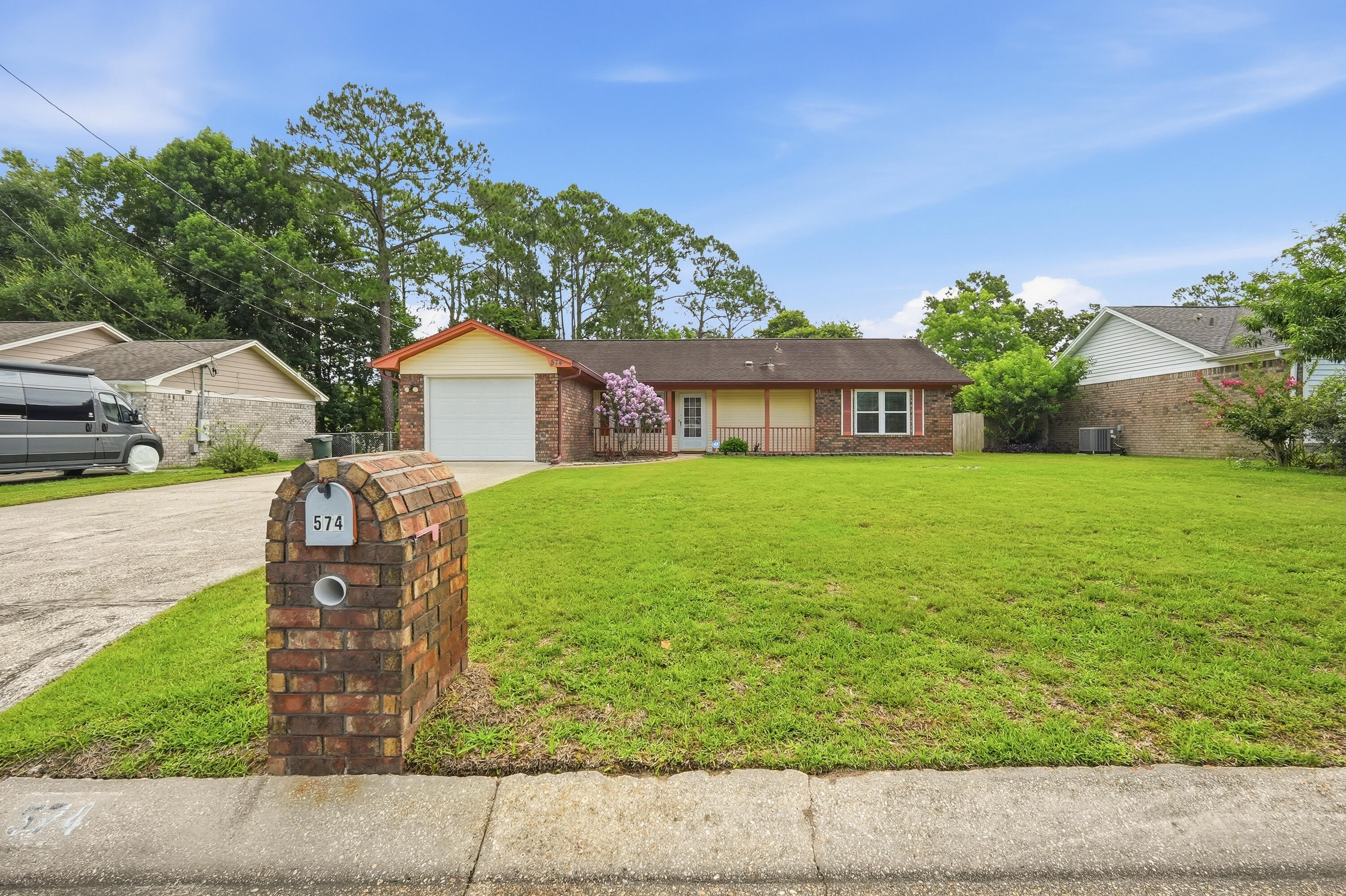 574 Peppertree Lane Pensacola FL 32506