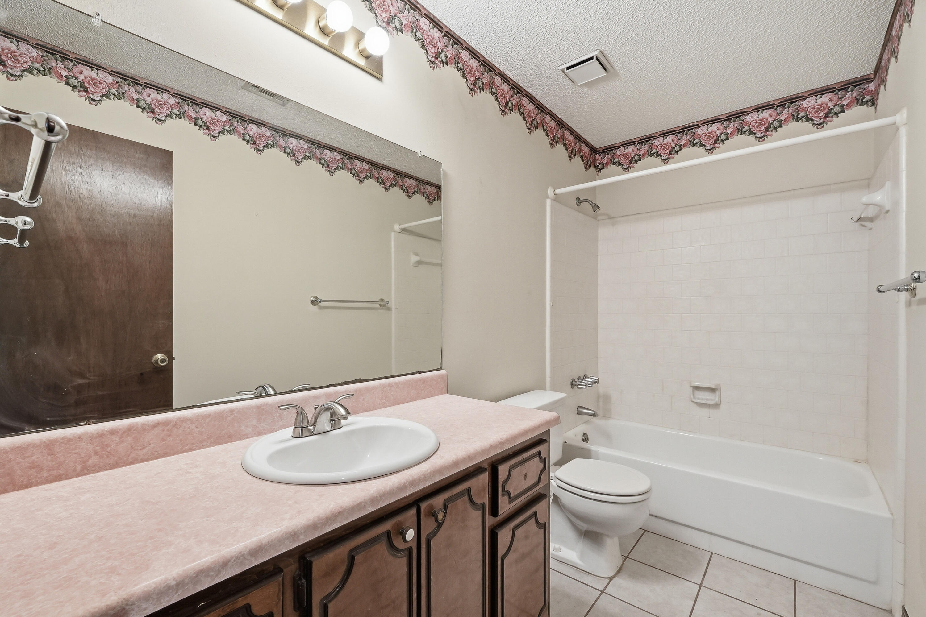 574 Peppertree Lane Pensacola FL 32506