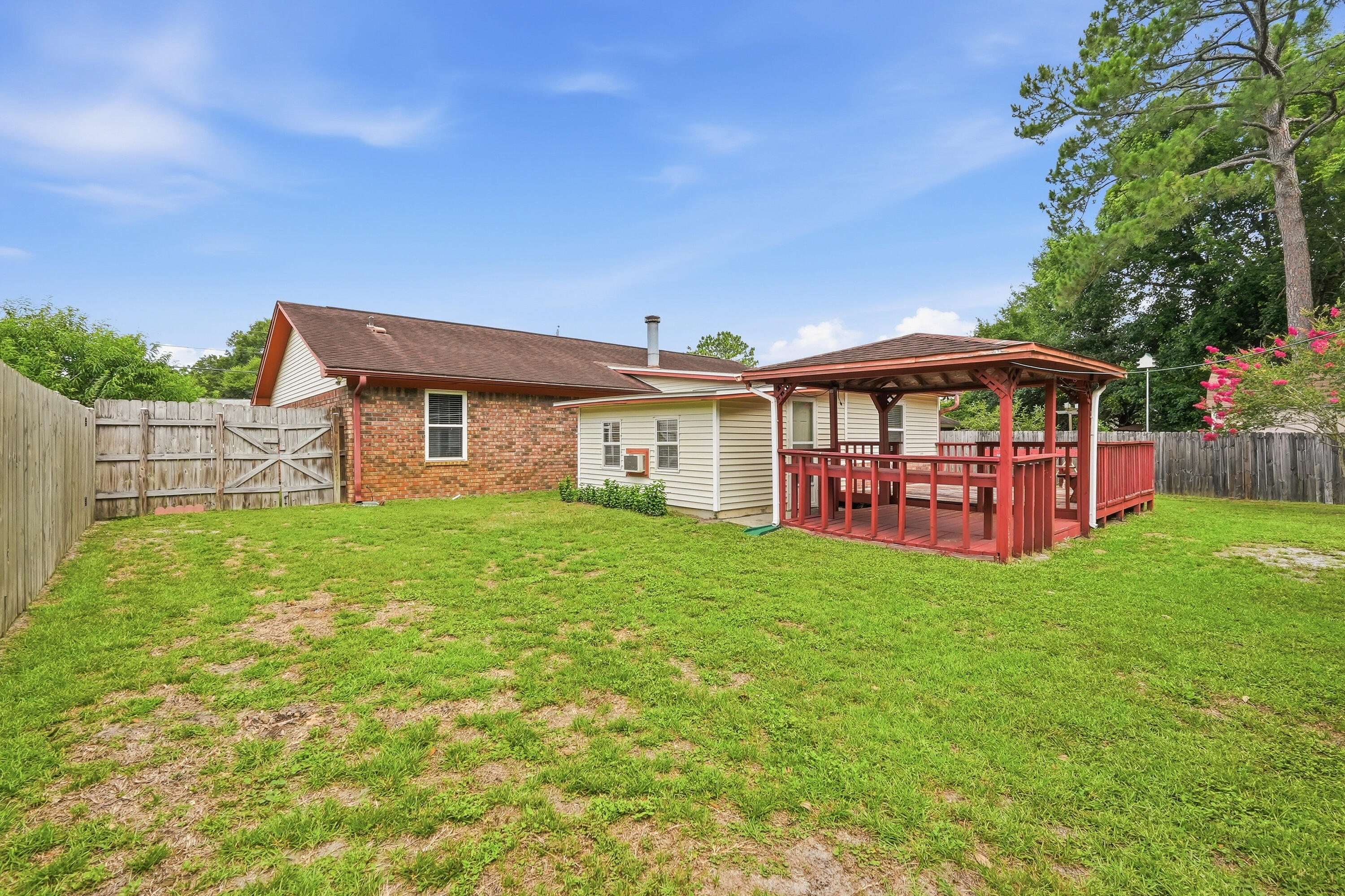 574 Peppertree Lane Pensacola FL 32506