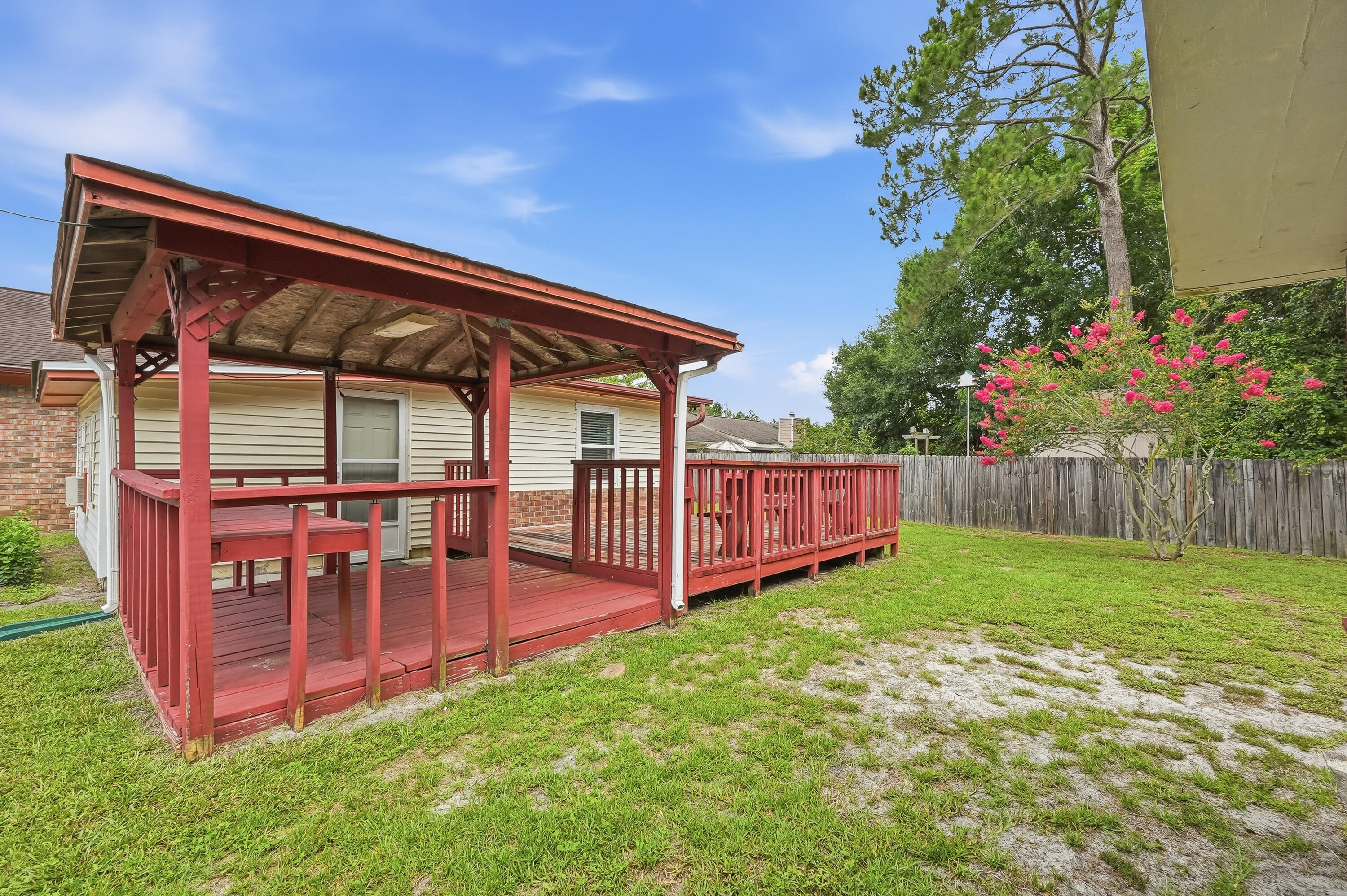 574 Peppertree Lane Pensacola FL 32506
