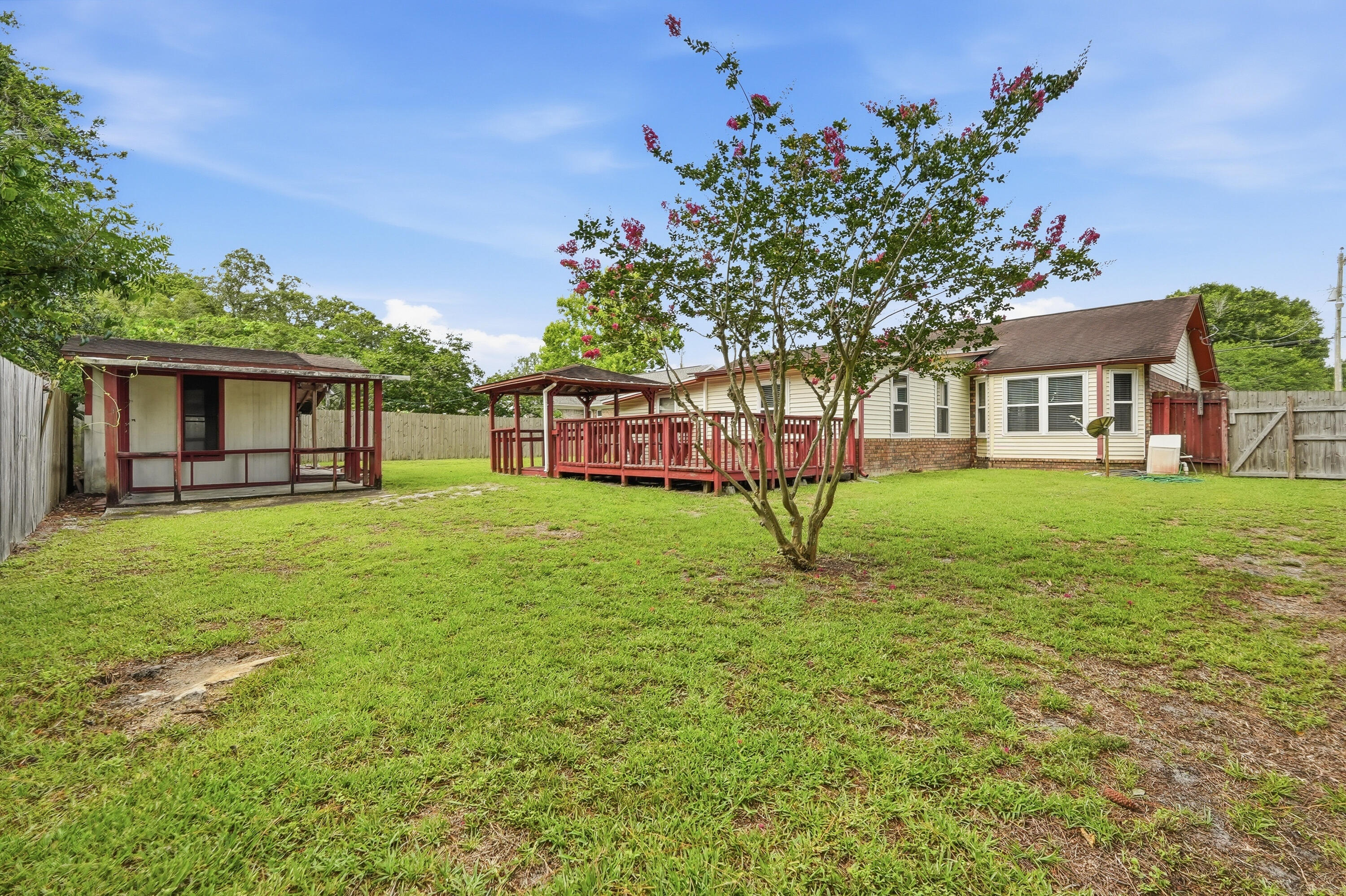 574 Peppertree Lane Pensacola FL 32506