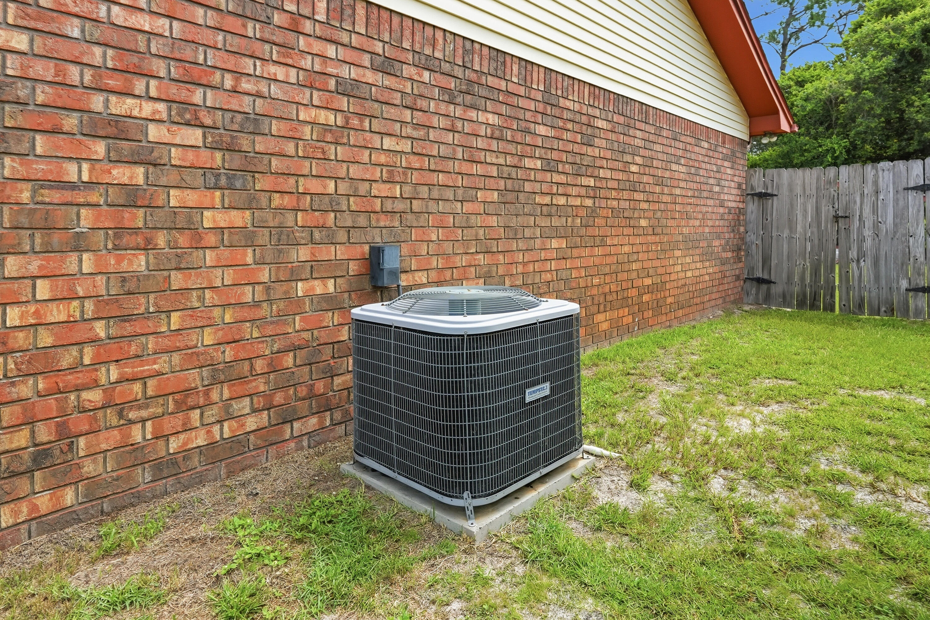 574 Peppertree Lane Pensacola FL 32506
