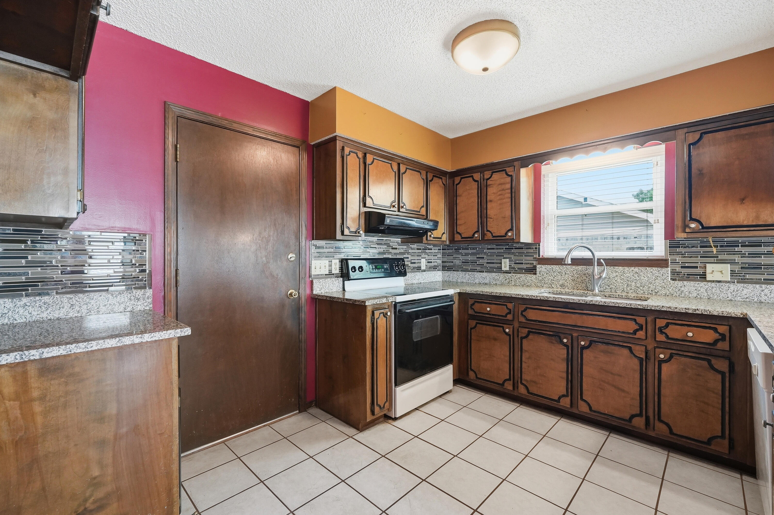 574 Peppertree Lane Pensacola FL 32506