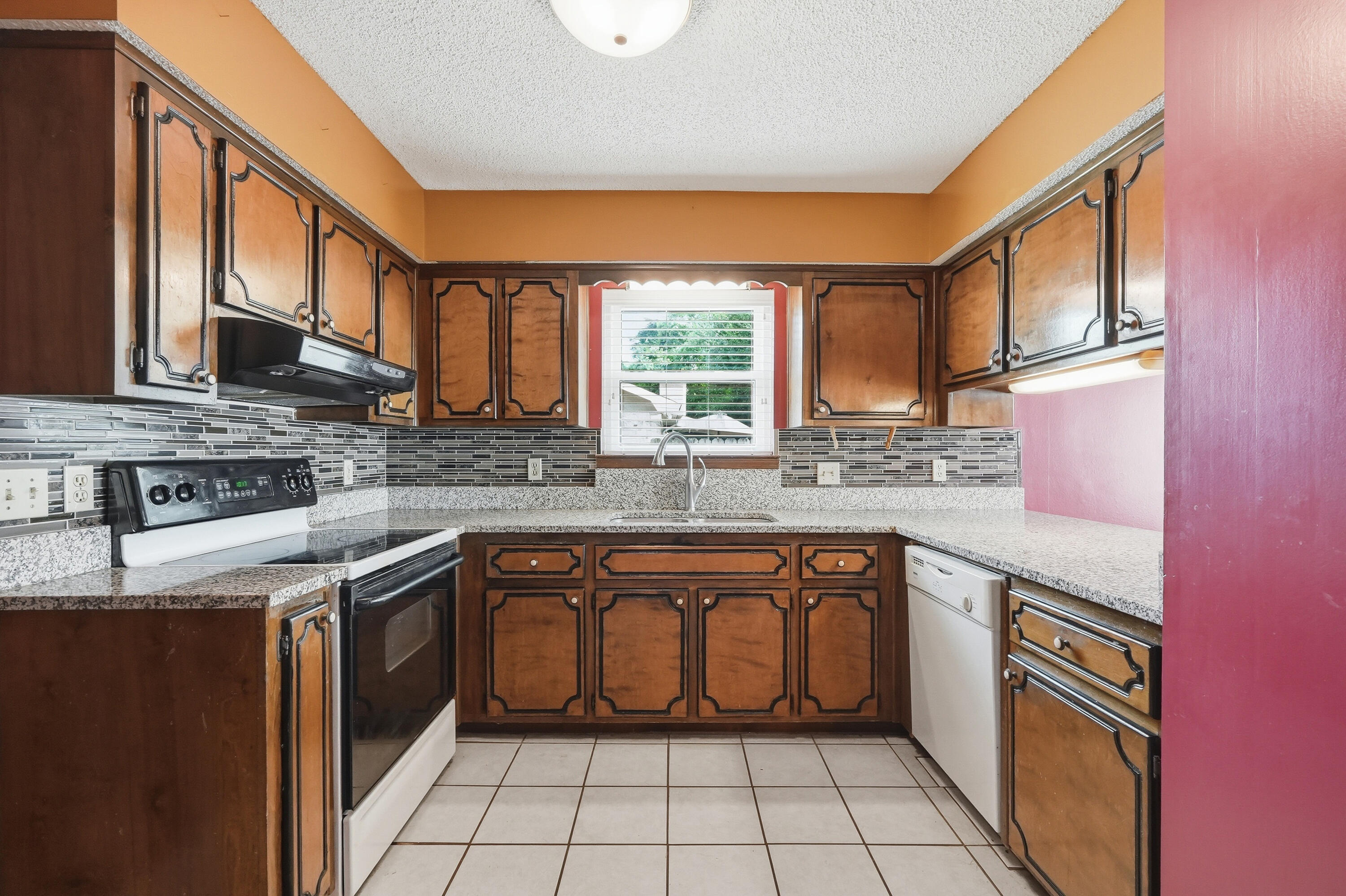 574 Peppertree Lane Pensacola FL 32506