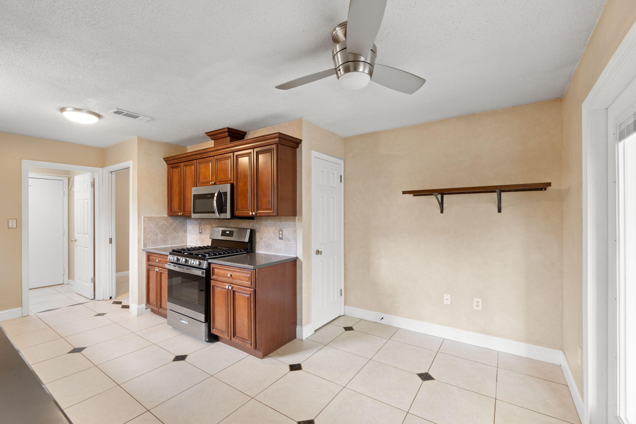 403 Parish Cove Mary Esther FL 32569