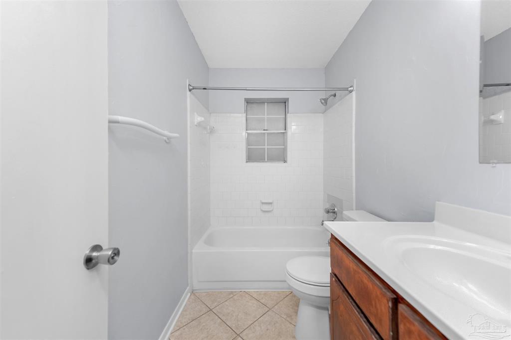10140 Guidy Lane Pensacola FL 32514