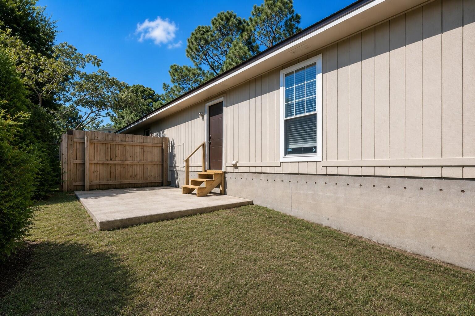 10140 Guidy Lane Pensacola FL 32514