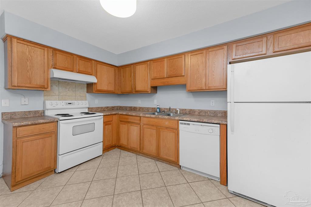 10140 Guidy Lane Pensacola FL 32514