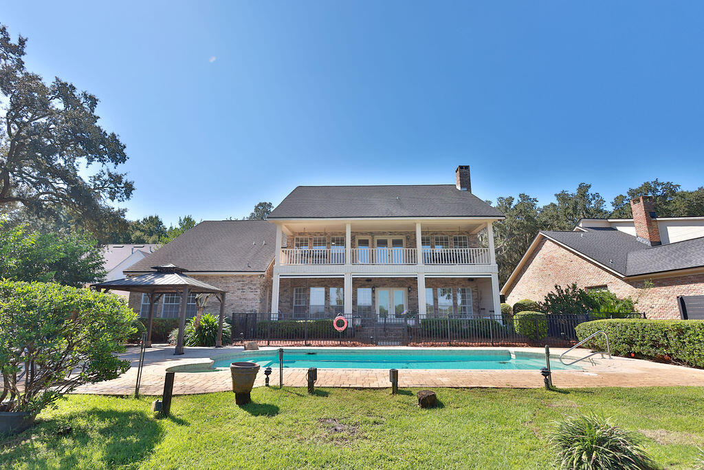 217 NE Yacht Club Drive Fort Walton Beach FL 32548
