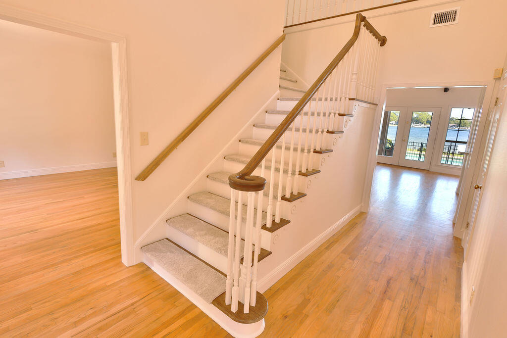217 NE Yacht Club Drive Fort Walton Beach FL 32548