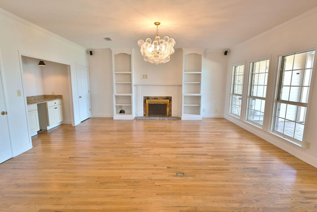 217 NE Yacht Club Drive Fort Walton Beach FL 32548
