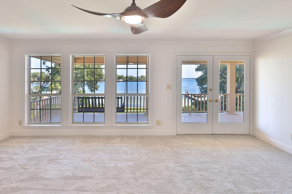 217 NE Yacht Club Drive Fort Walton Beach FL 32548
