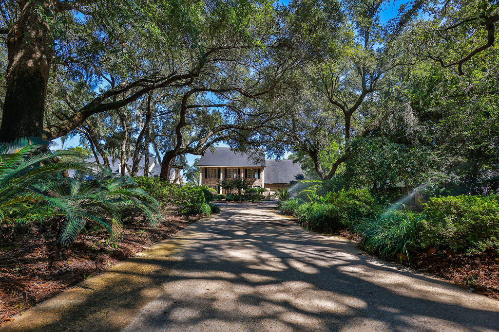 217 NE Yacht Club Drive Fort Walton Beach FL 32548