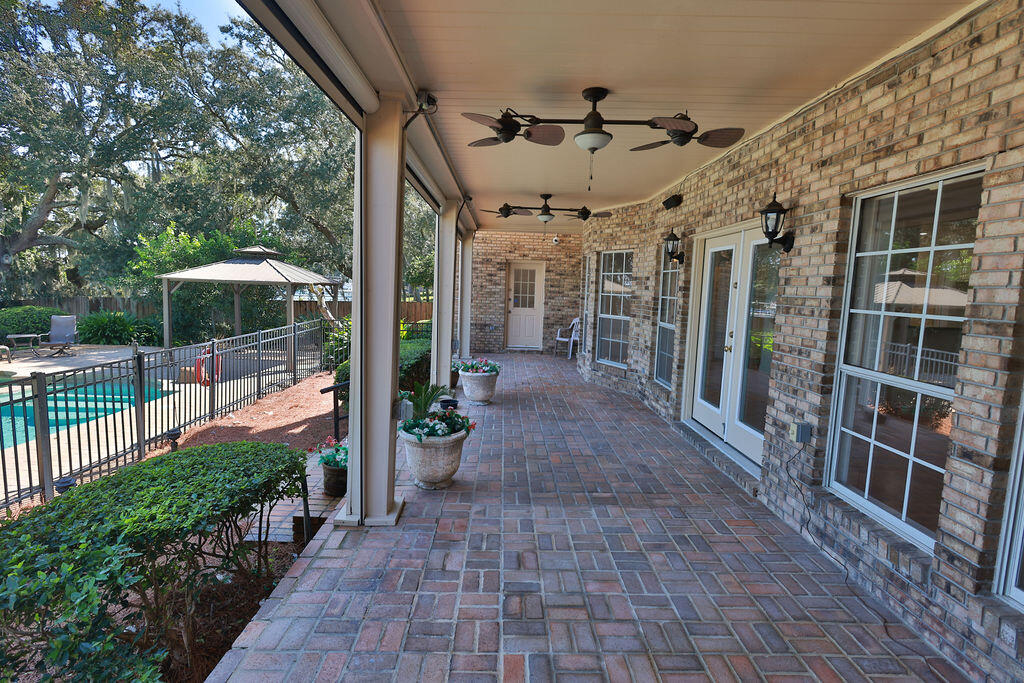 217 NE Yacht Club Drive Fort Walton Beach FL 32548