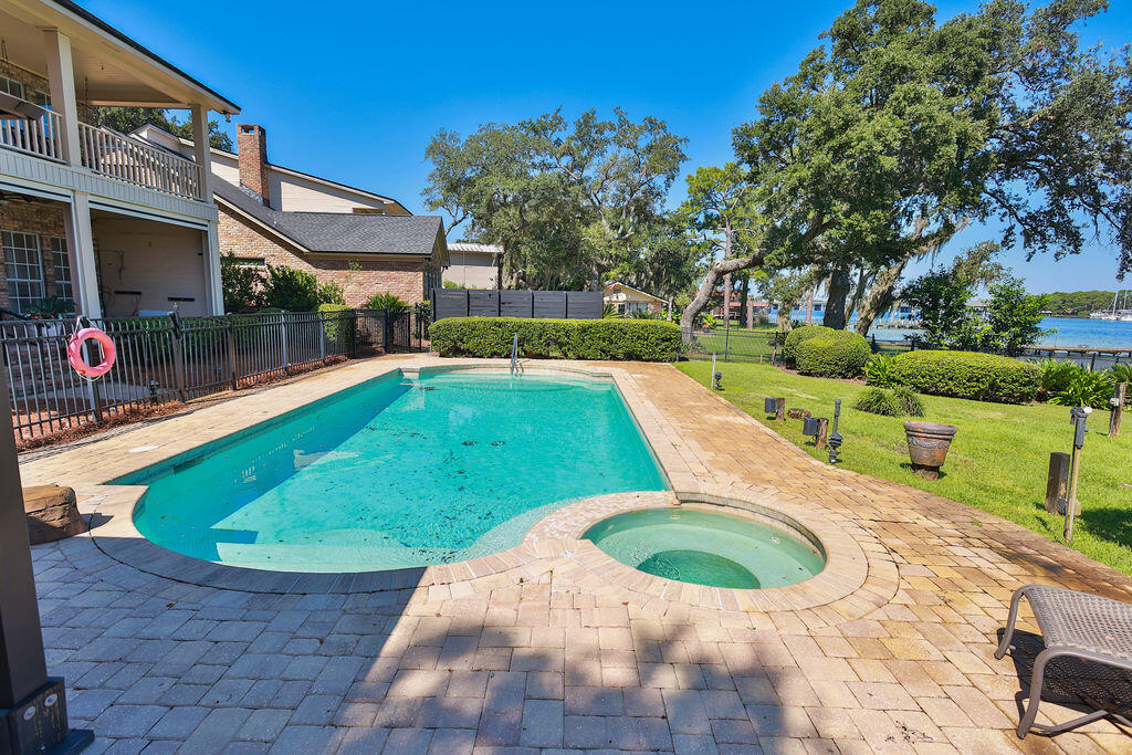 217 NE Yacht Club Drive Fort Walton Beach FL 32548