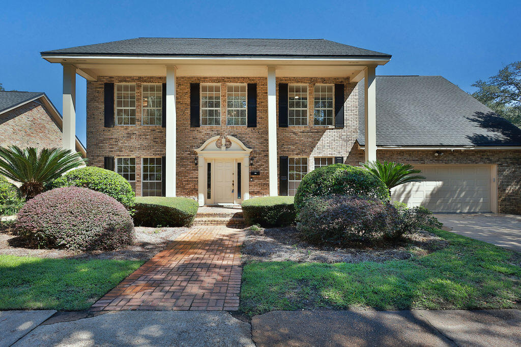 217 NE Yacht Club Drive Fort Walton Beach FL 32548