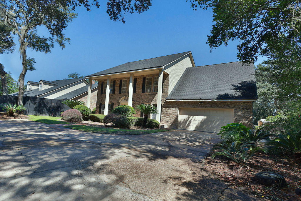 217 NE Yacht Club Drive Fort Walton Beach FL 32548