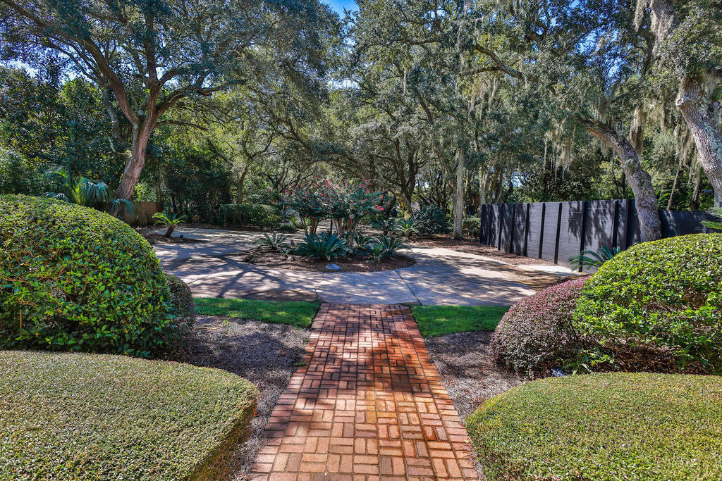 217 NE Yacht Club Drive Fort Walton Beach FL 32548
