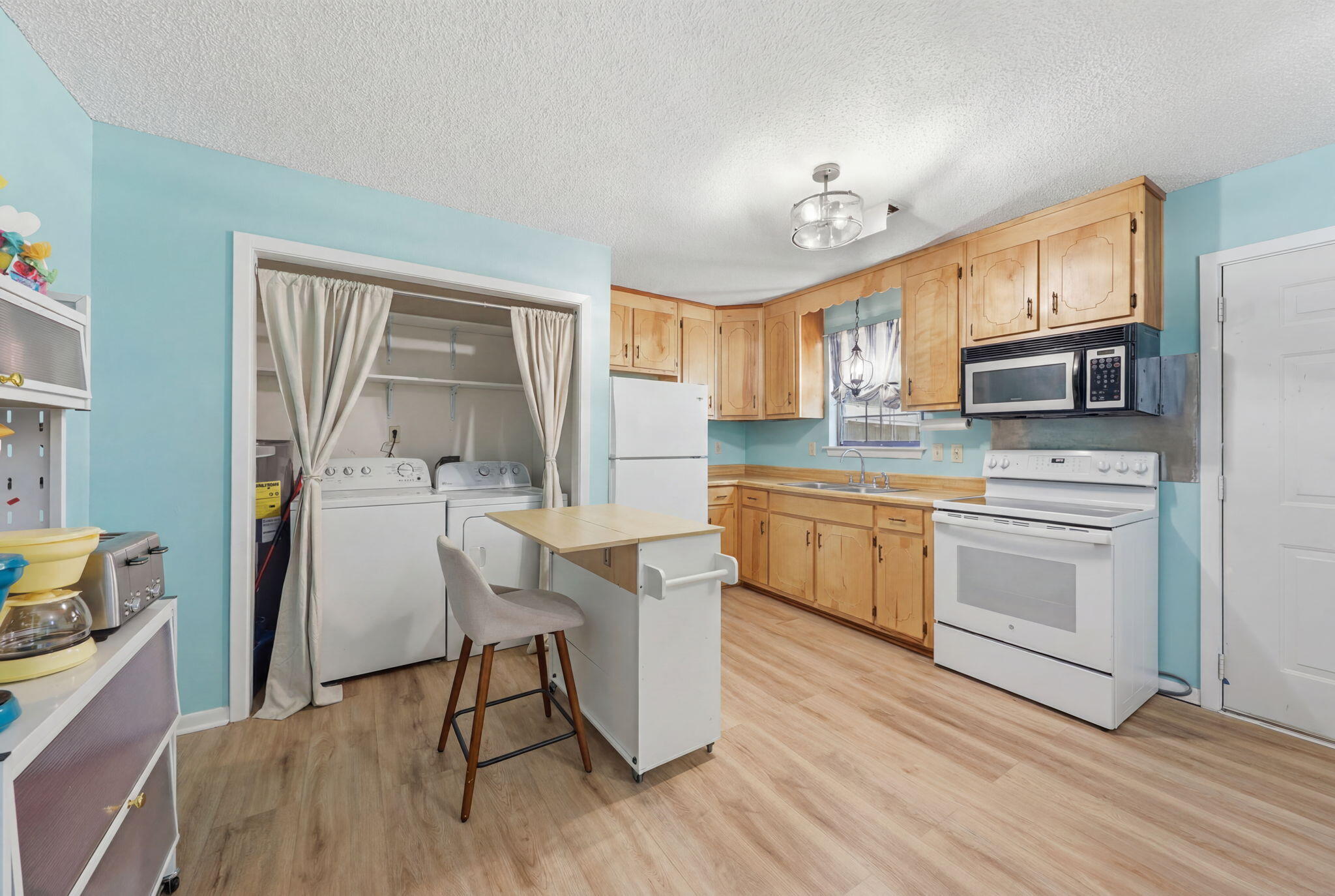 532 Springtime Avenue Holt FL 32564